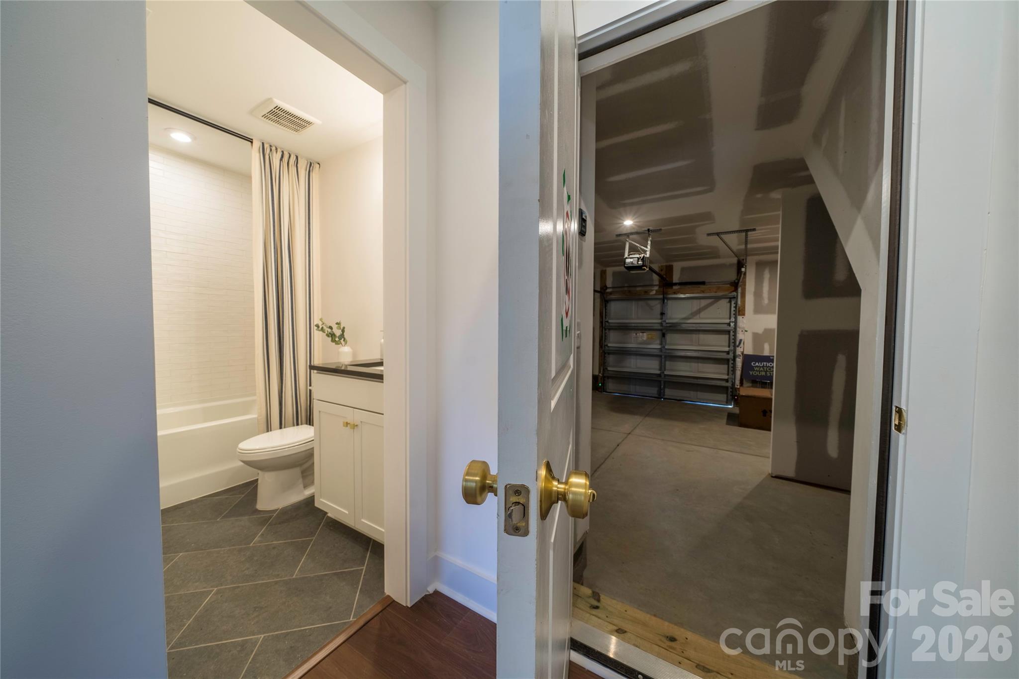 Context at Oakhurst - Residential