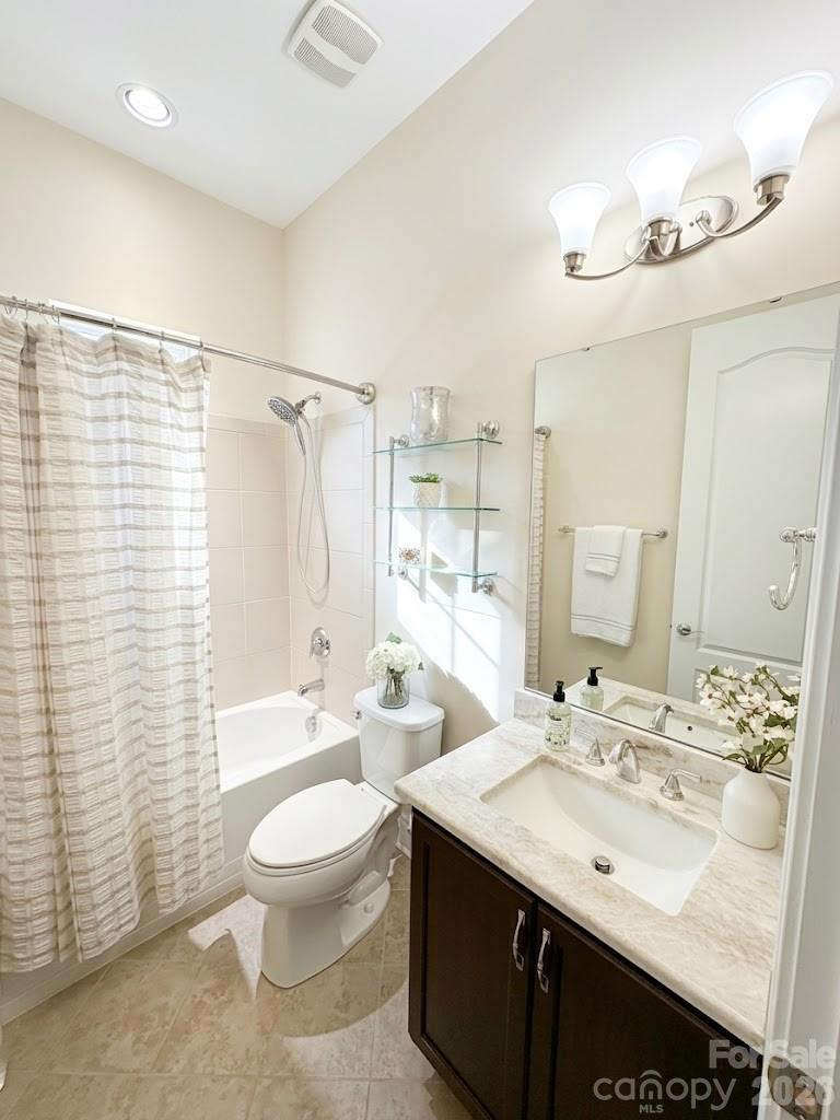 Regency at Palisades - Residential