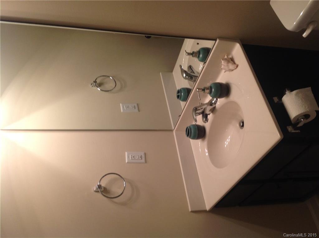 Makayla at Huntington - Residential