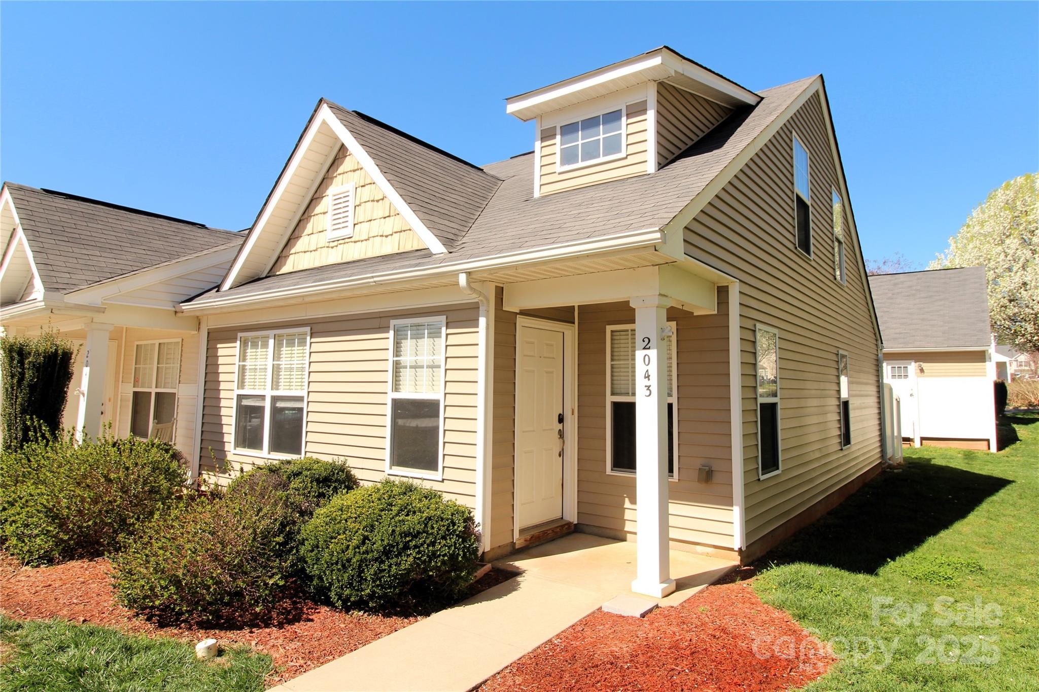 Wonderful, 1.5 Story, end-unit, townhome located in the Harpers Mill subdivision.  This townhome has 3 bedrooms and 2 bathrooms and has approximately 1124 heated square feet. Nice, Great Room and Dining area combination featuring laminate flooring.  The 2nd floor exclusively features the primary bedroom suite.  There are 2 bedrooms on the main floor that are a split plan.  Refrigerator, washer and dryer will be in the unit. The Refrigerator Ice maker produces ice but does not dispense out the door. Two parking spaces. This subdivision has a community pool and lawn maintenance is included.   This property is located just minutes from grocery stores, eating establishments and retail stores.  Located in the Clover School District.  Call to schedule your appointment today!