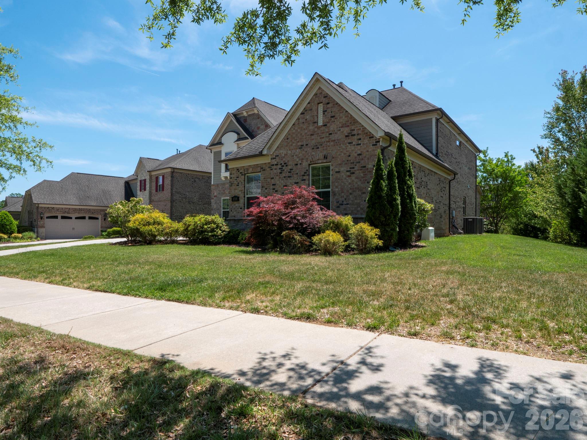 Oak Manor - Residential