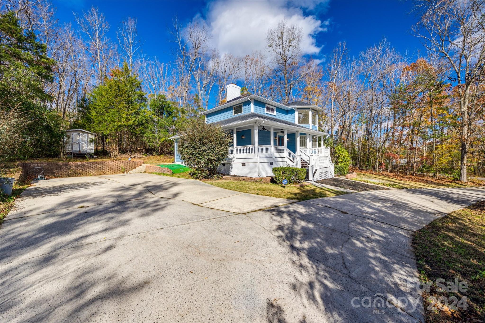 Country Club Estates - Residential