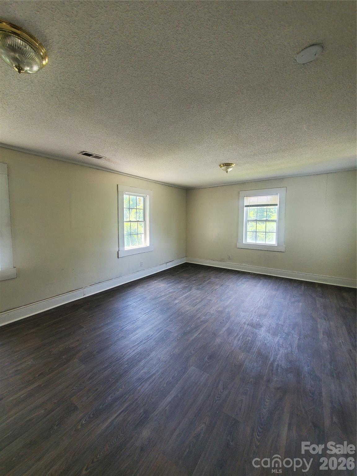 Hoskins - Residential