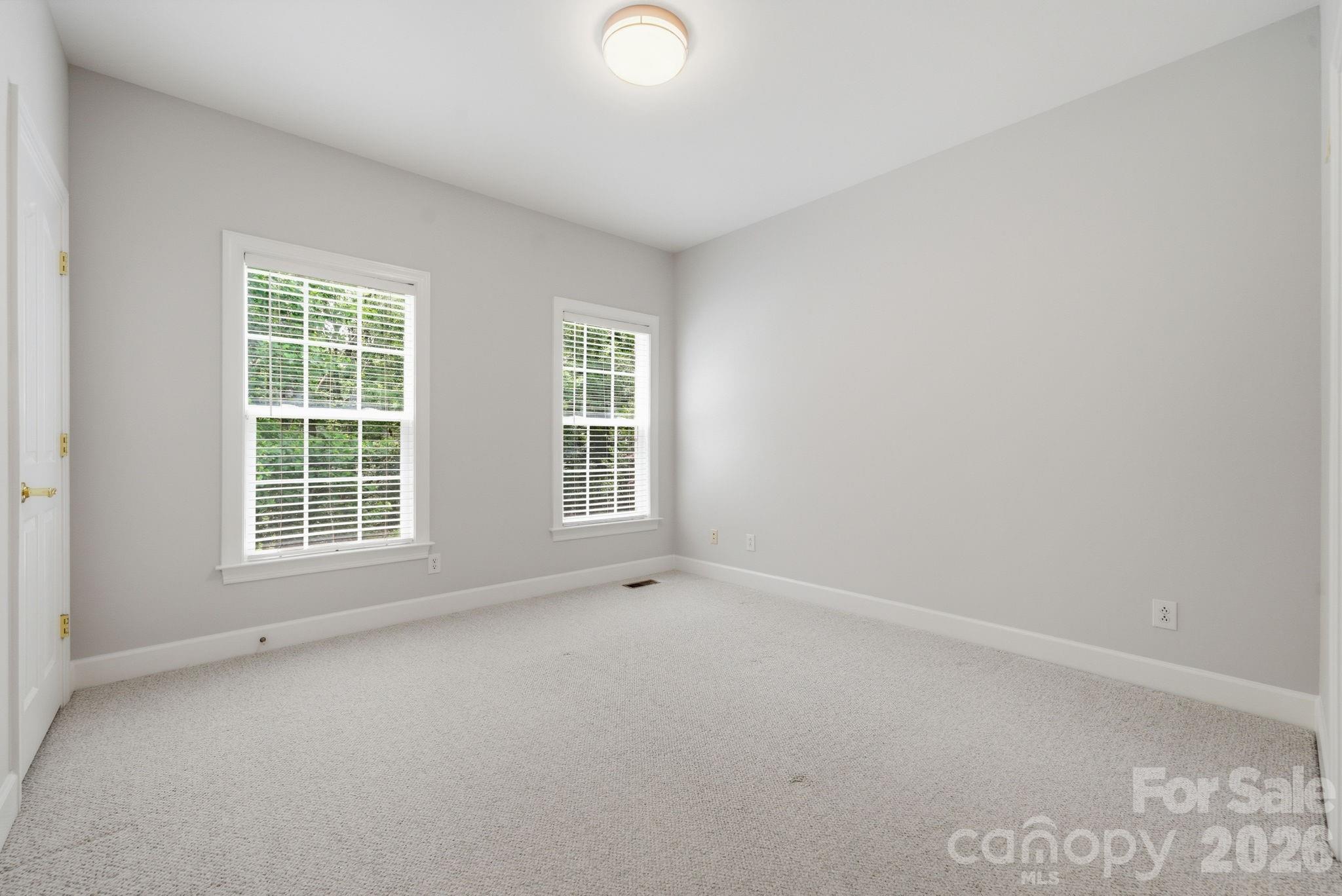 HUNTER OAKS - Residential