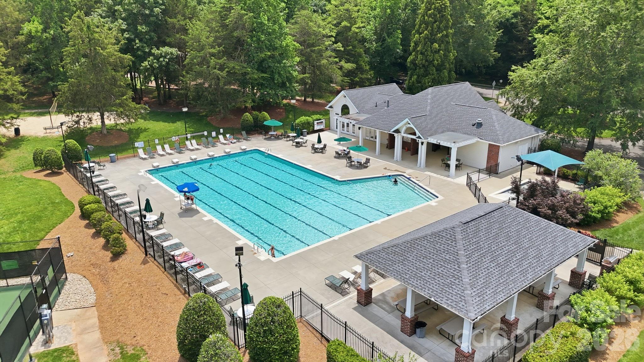 HUNTER OAKS - Residential