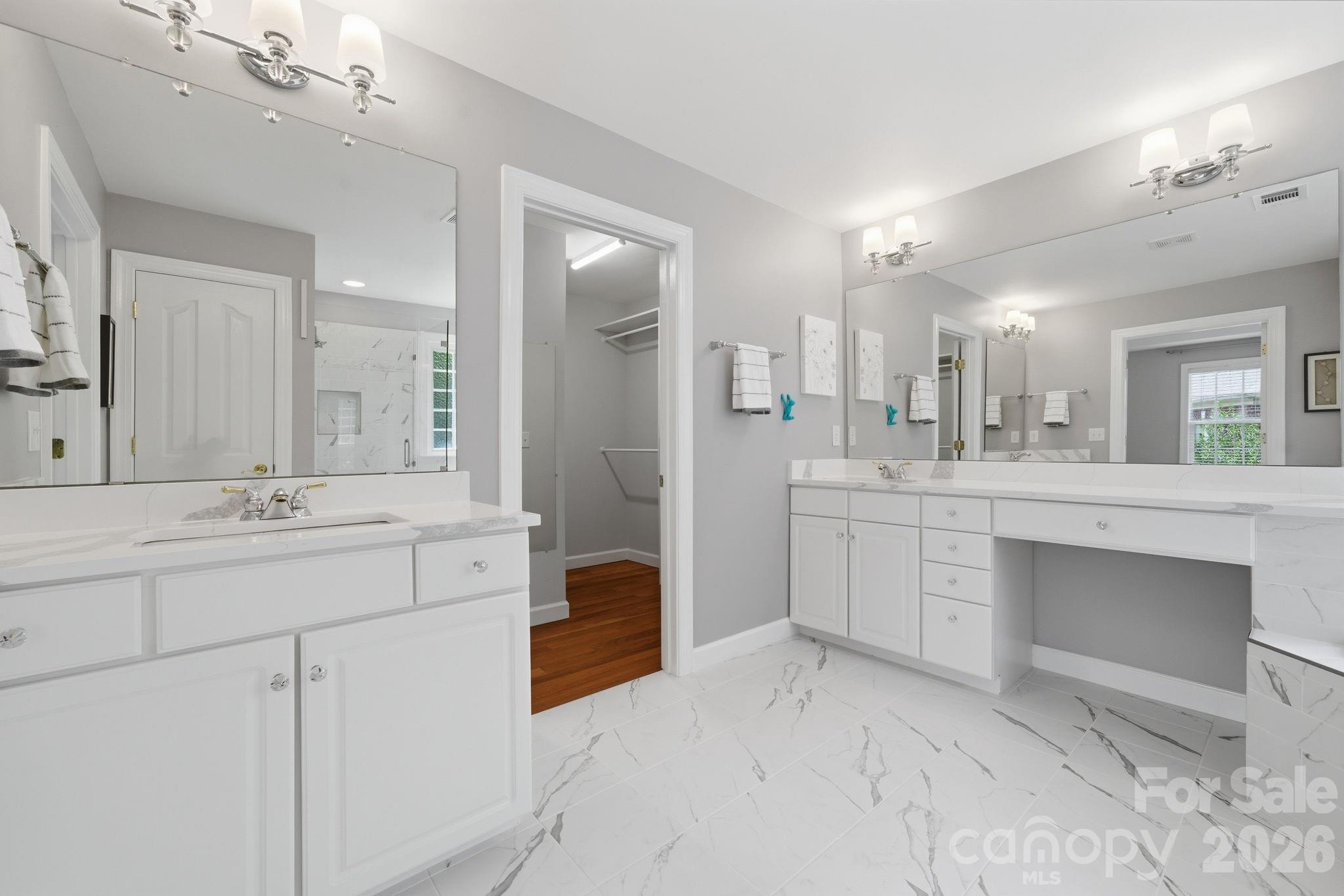 HUNTER OAKS - Residential
