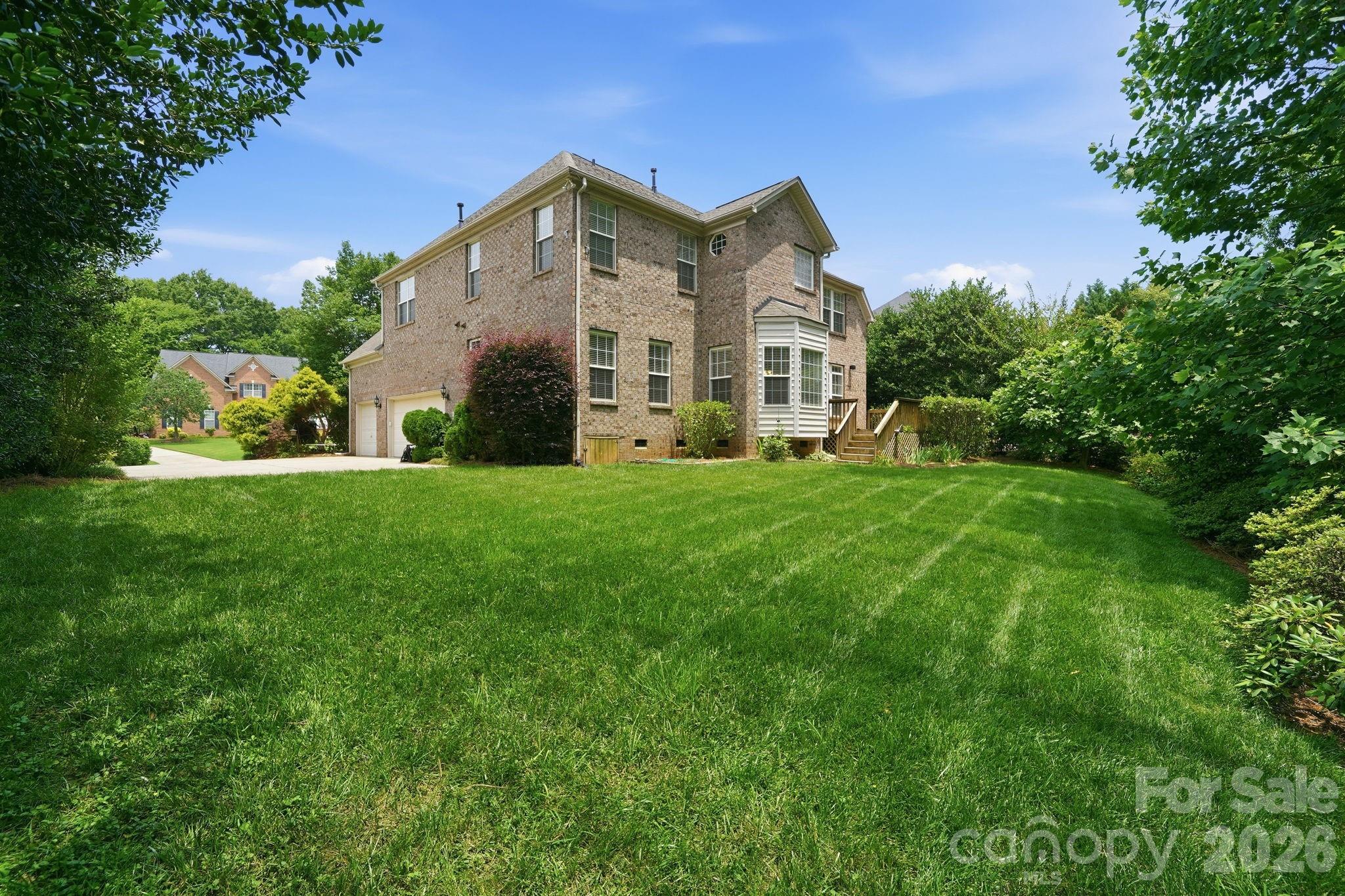 HUNTER OAKS - Residential