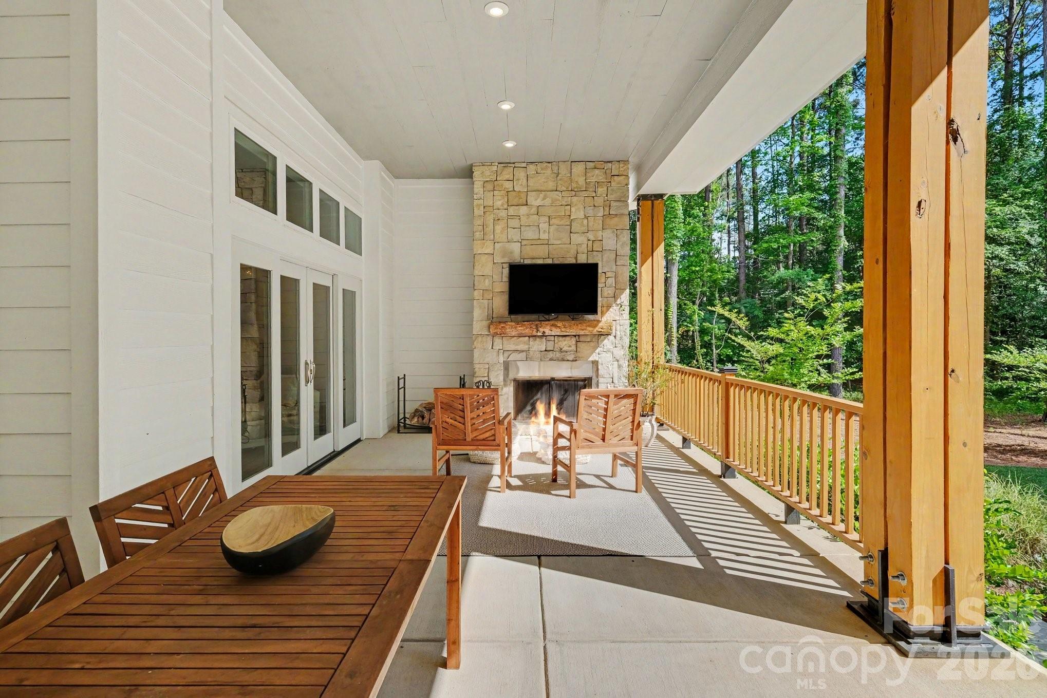 Riverchase Estates - Residential