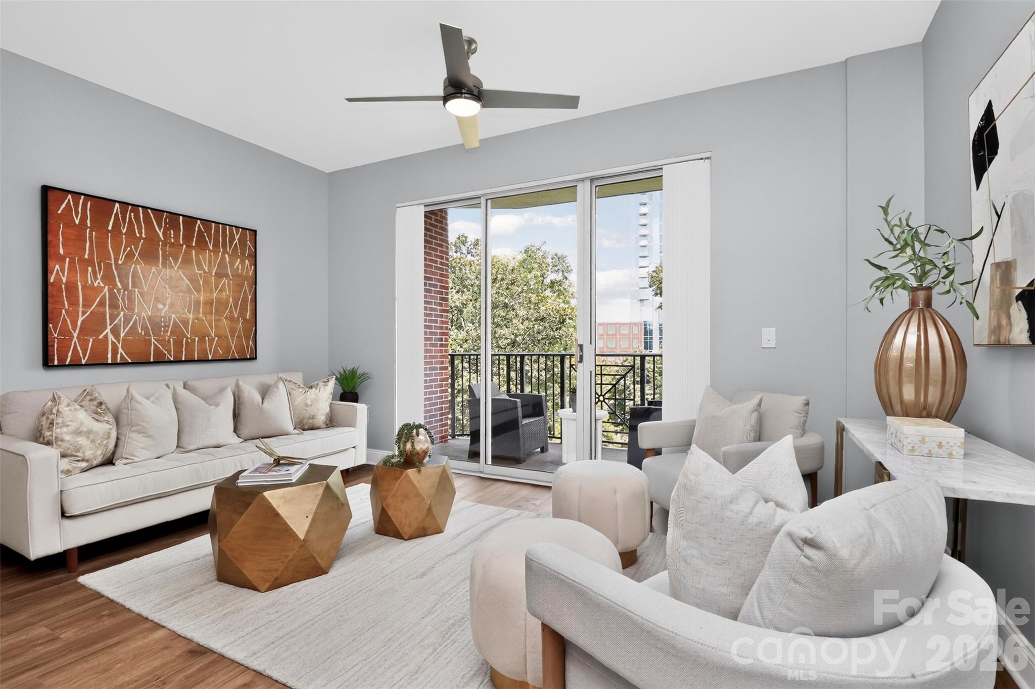 Fifth And Poplar - Residential