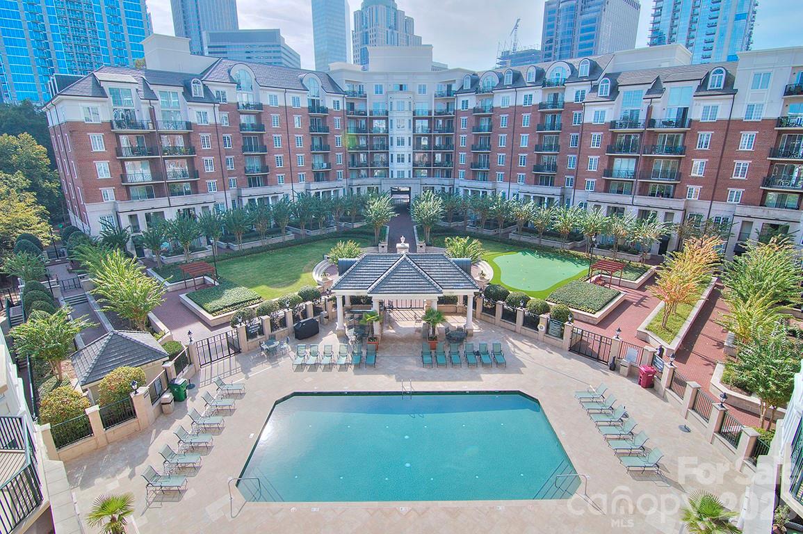 Fifth And Poplar - Residential