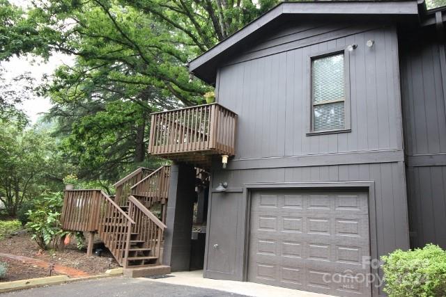 Warm and cozy unit walking distance to Tryon.  Features two bedrooms, two full baths, open living room with fireplace and dining area.  Galley kitchen with appliances.  Washer/Dryer in entrance hall closet. Garage below has alot of storage area. A pet will be considered, non refundable pet deposit. ($500),  NO SMOKERS
Available May 2024