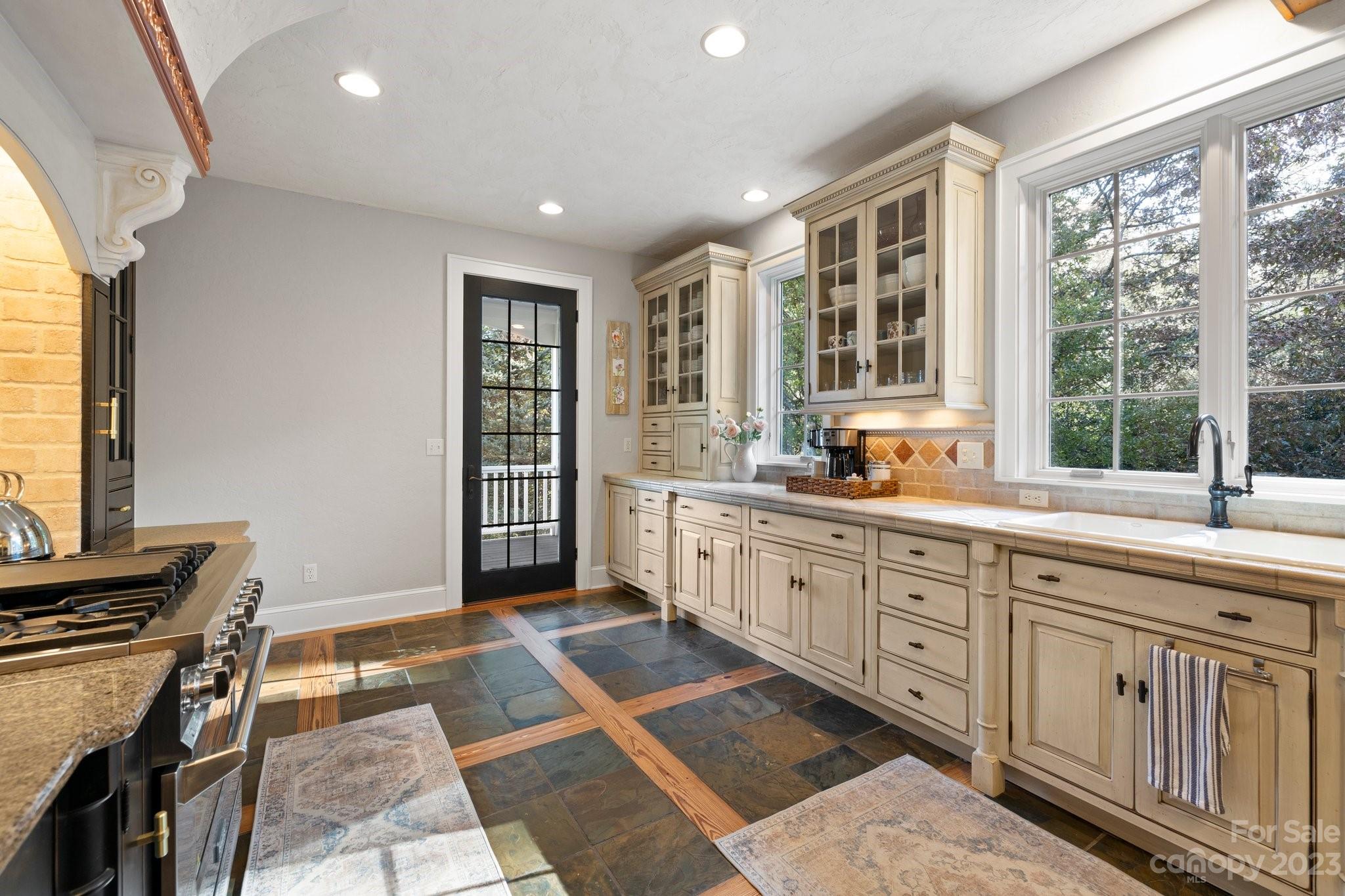 Chestnut Hill Estates - Residential