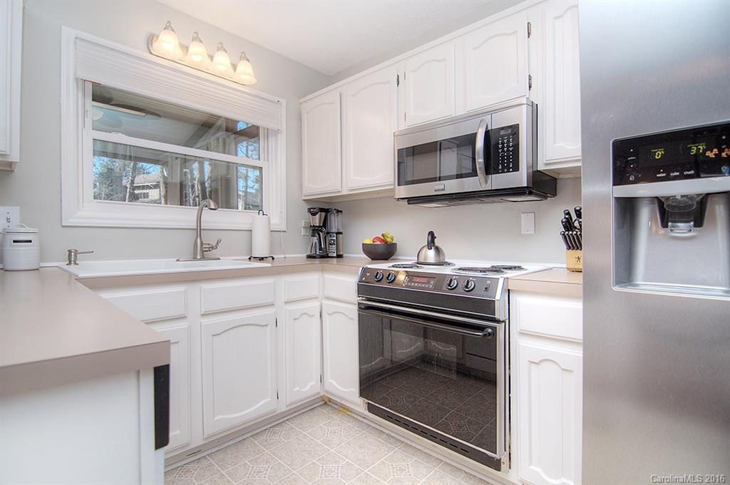 Tega Cay - Residential