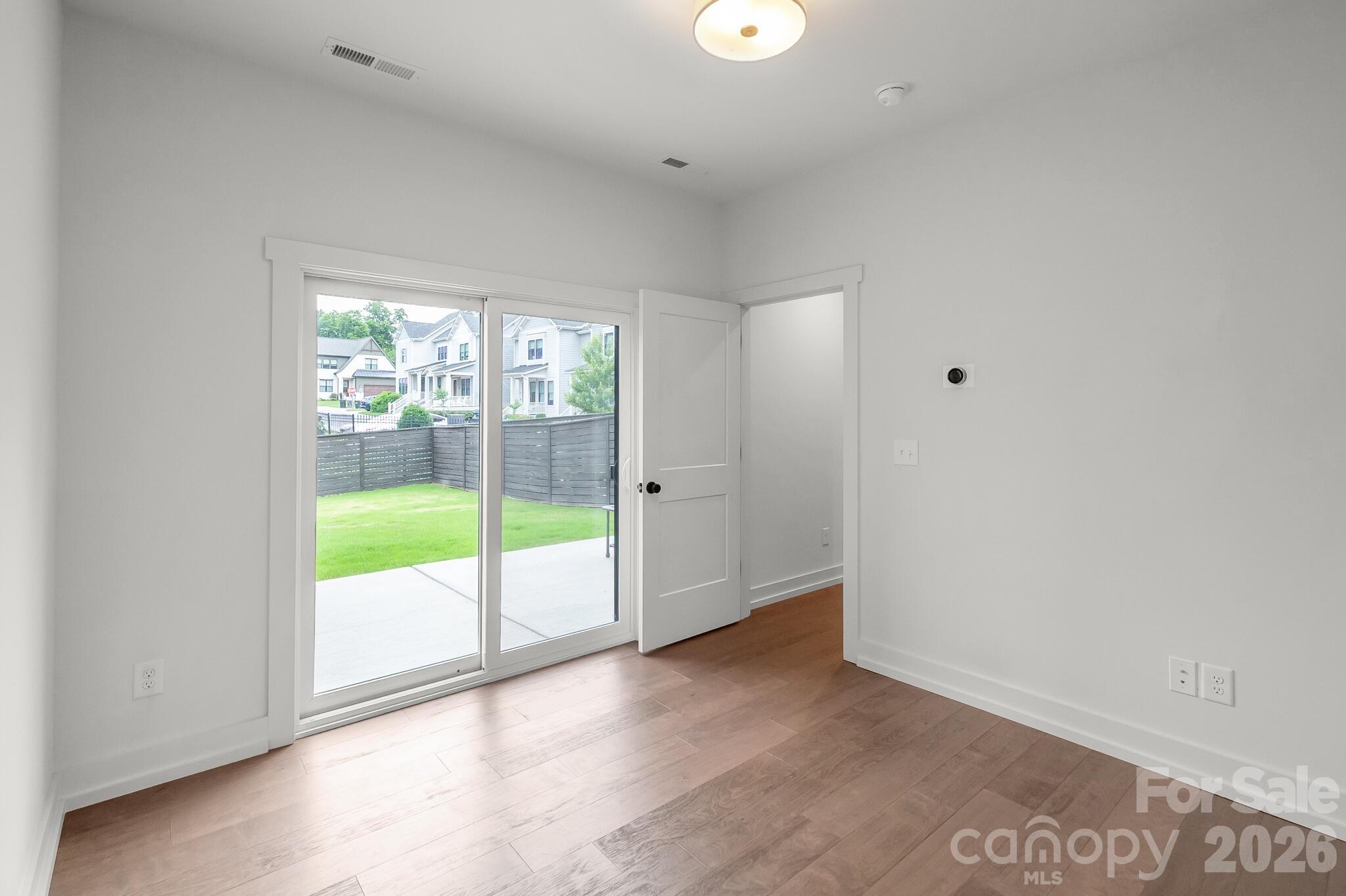 Hawthorne Condominiums - Residential