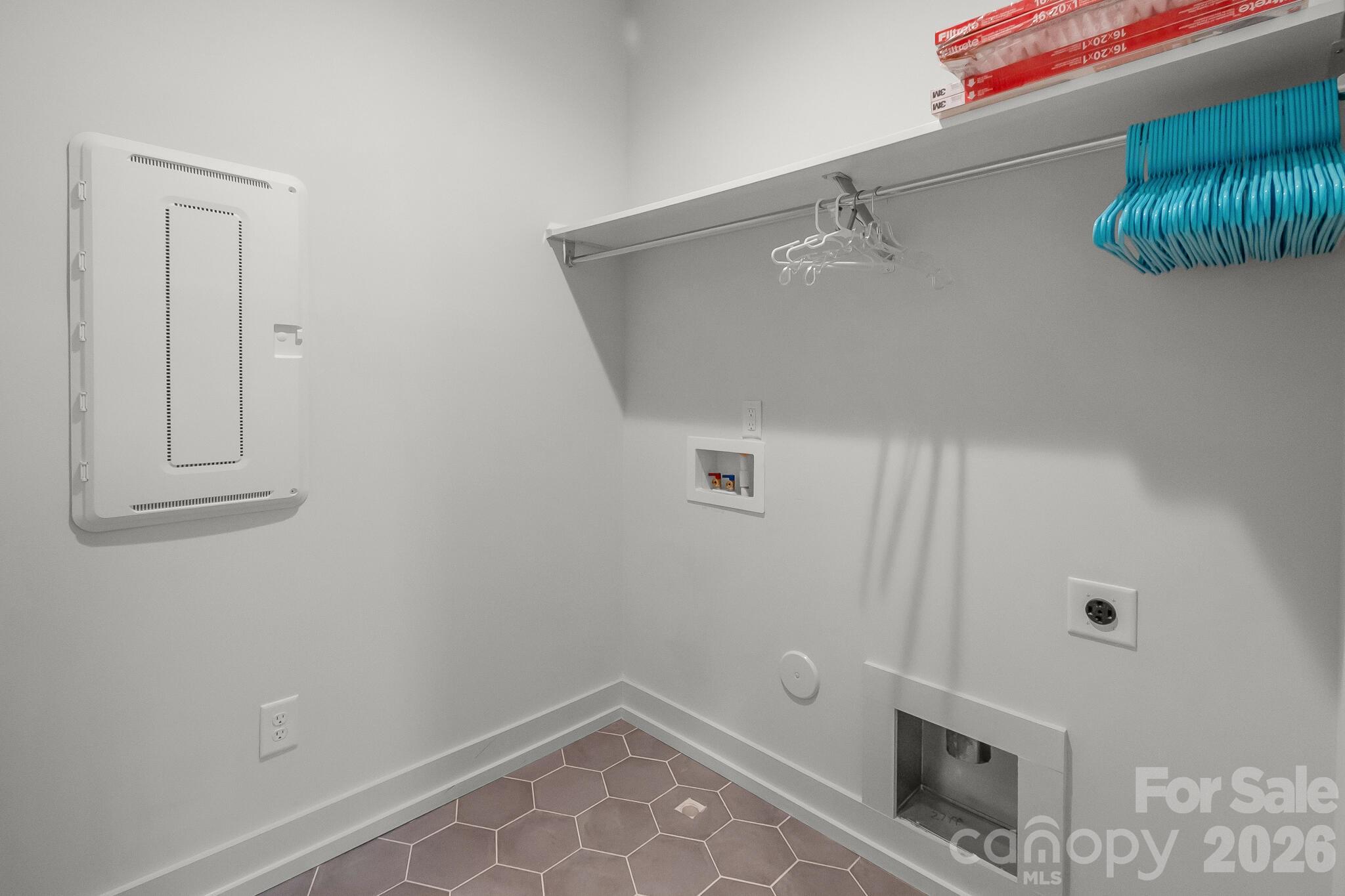 Hawthorne Condominiums - Residential