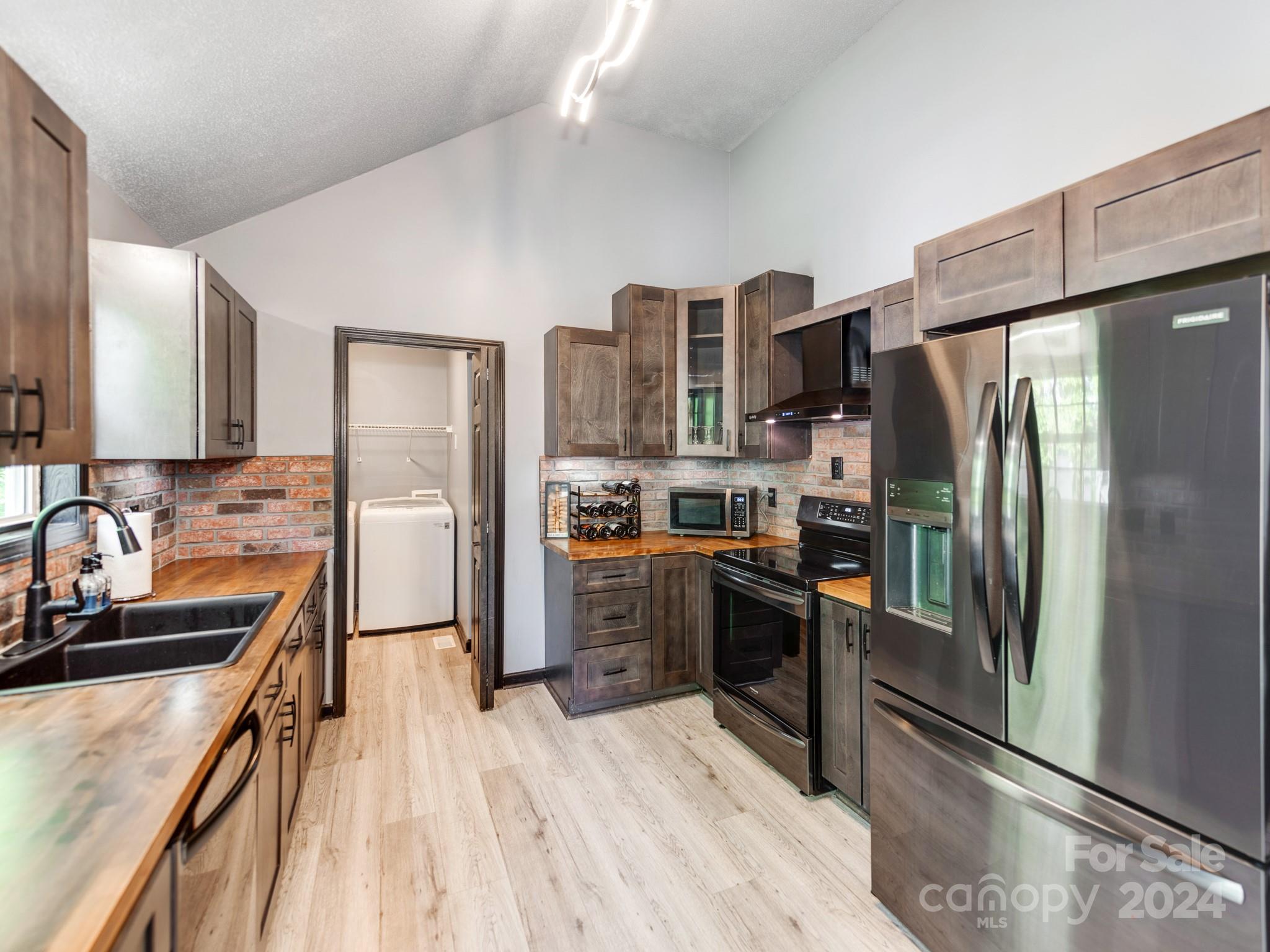 Taylor Oaks - Residential