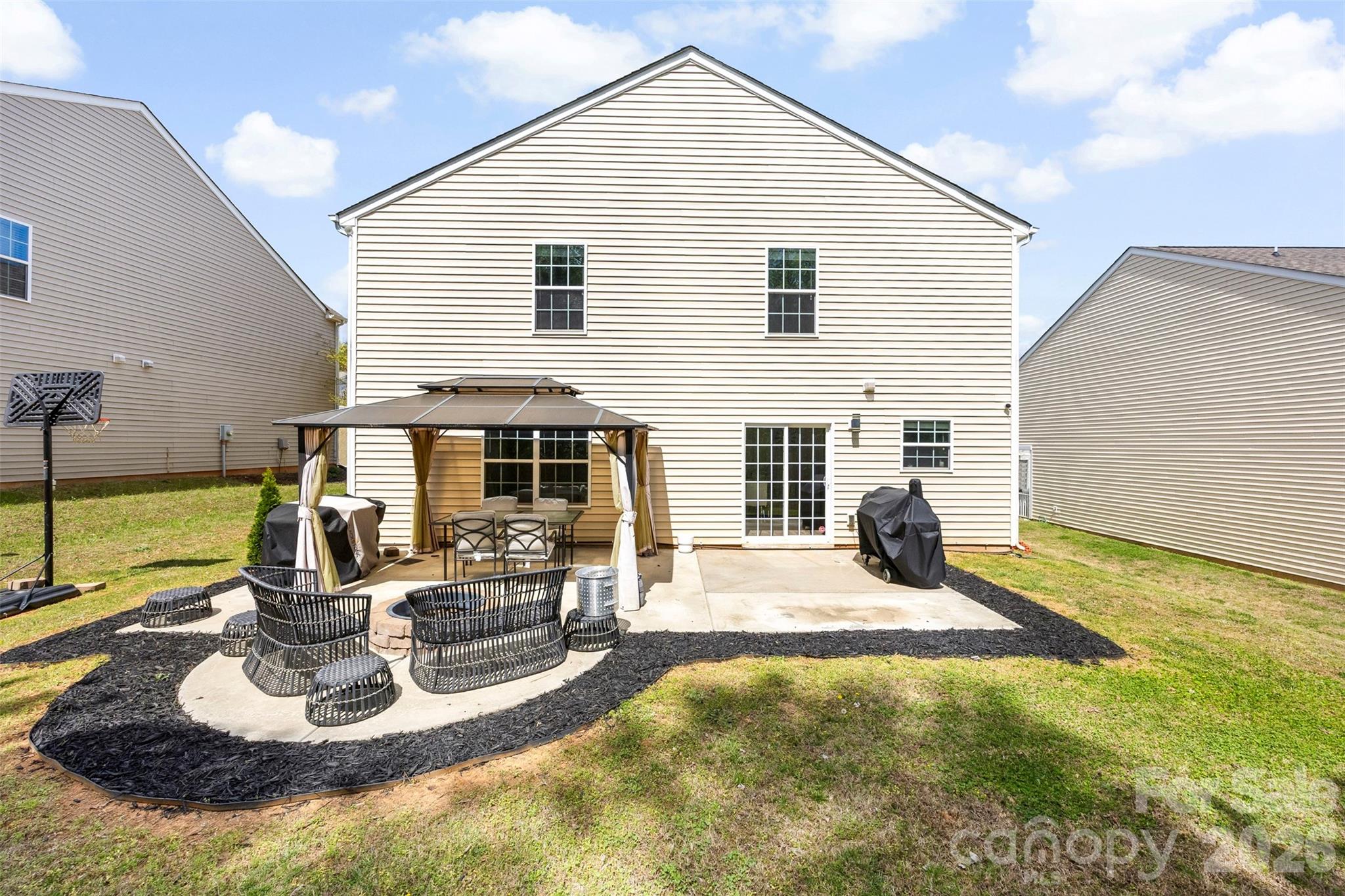 Northlake Landing - Residential