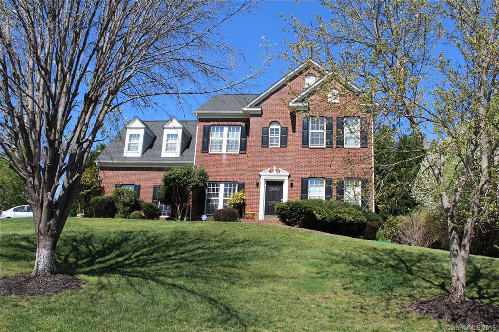 Beautiful well maintained home in sought after Whitegrove subdivision. Hardwood and travertine floors throughout. Furnace replaced in 2016, roof replaced in 2012. Granite countertops, gas fireplace, sunroom. Large corner lot with mature plantings, peach tree, multiple fig trees and in ground irrigation. Neighborhood features two ponds, walking trails and a playground. Move in ready.