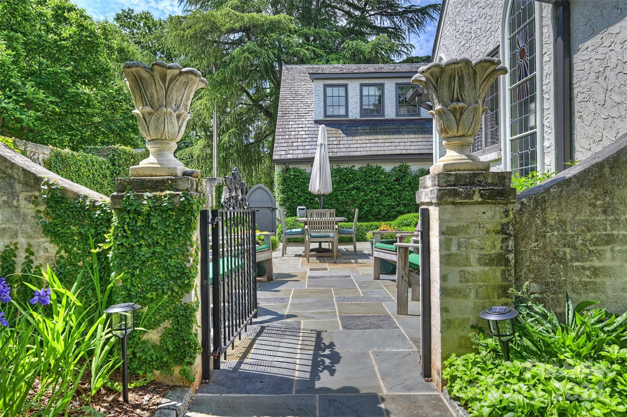 Myers Park - Residential