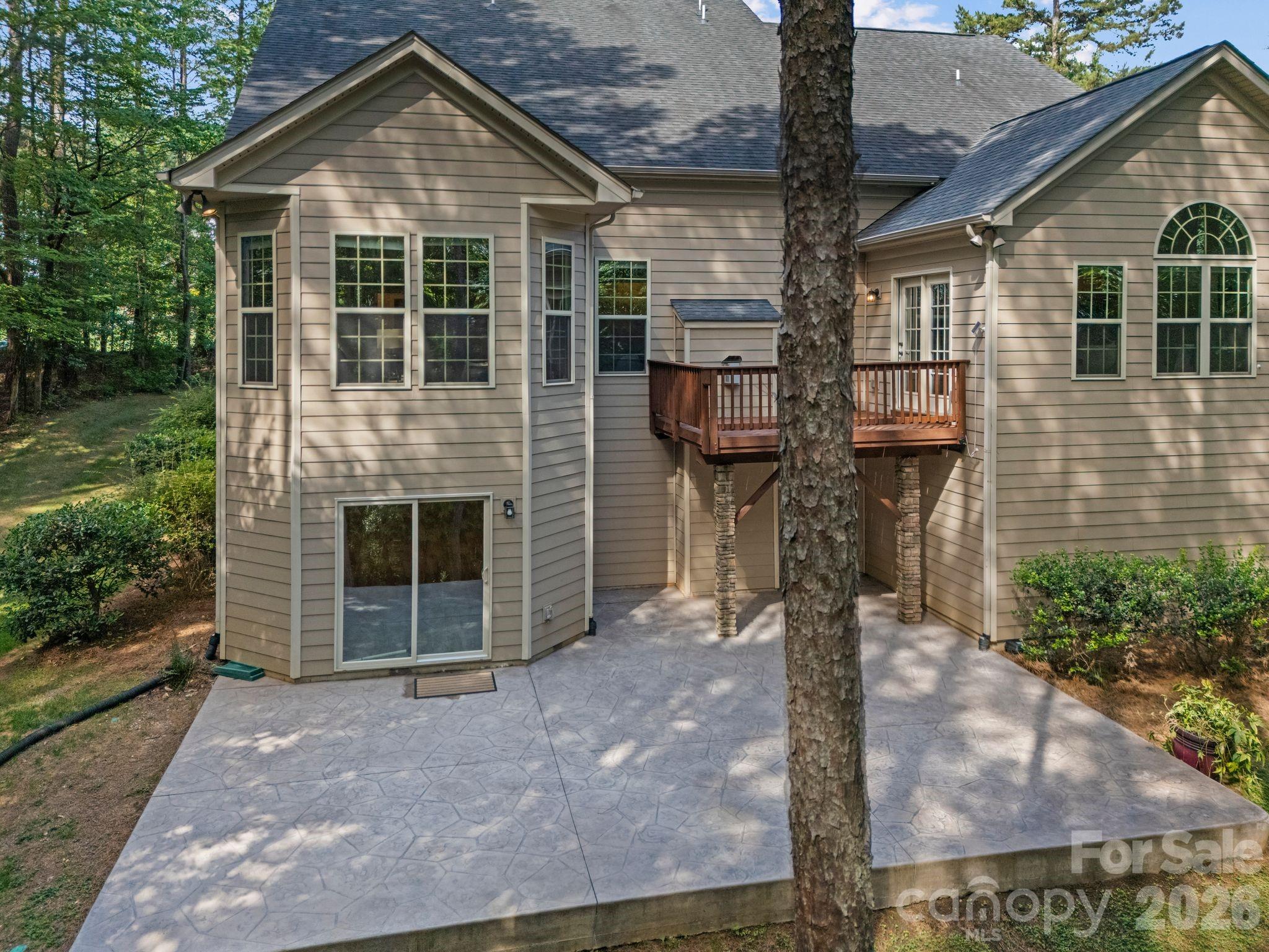 Falls Cove - Residential