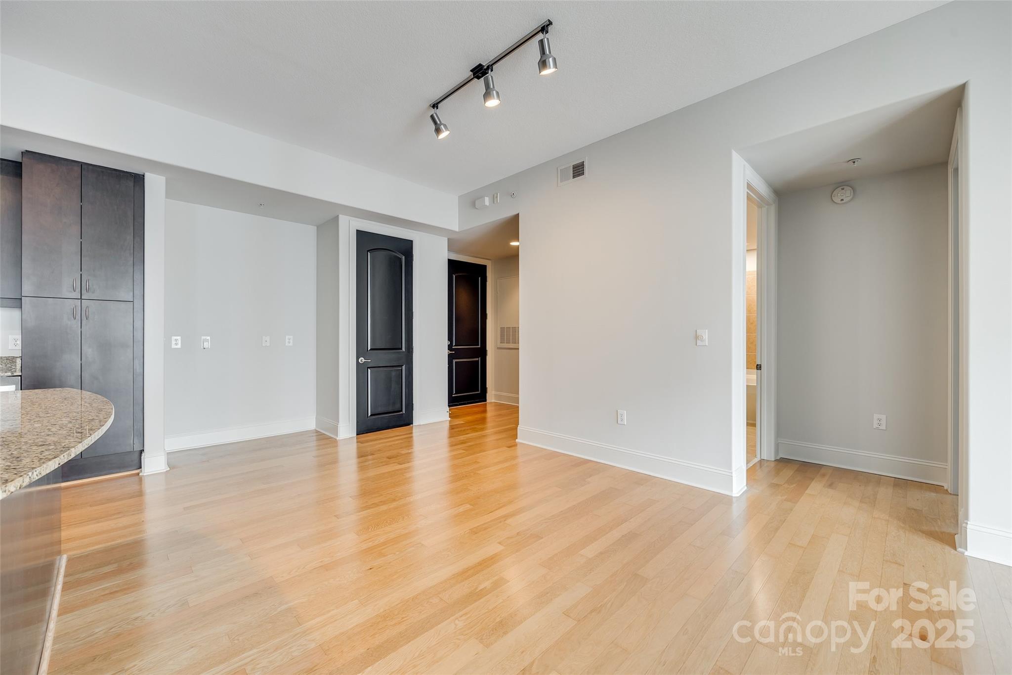 Piedmont Row - Residential