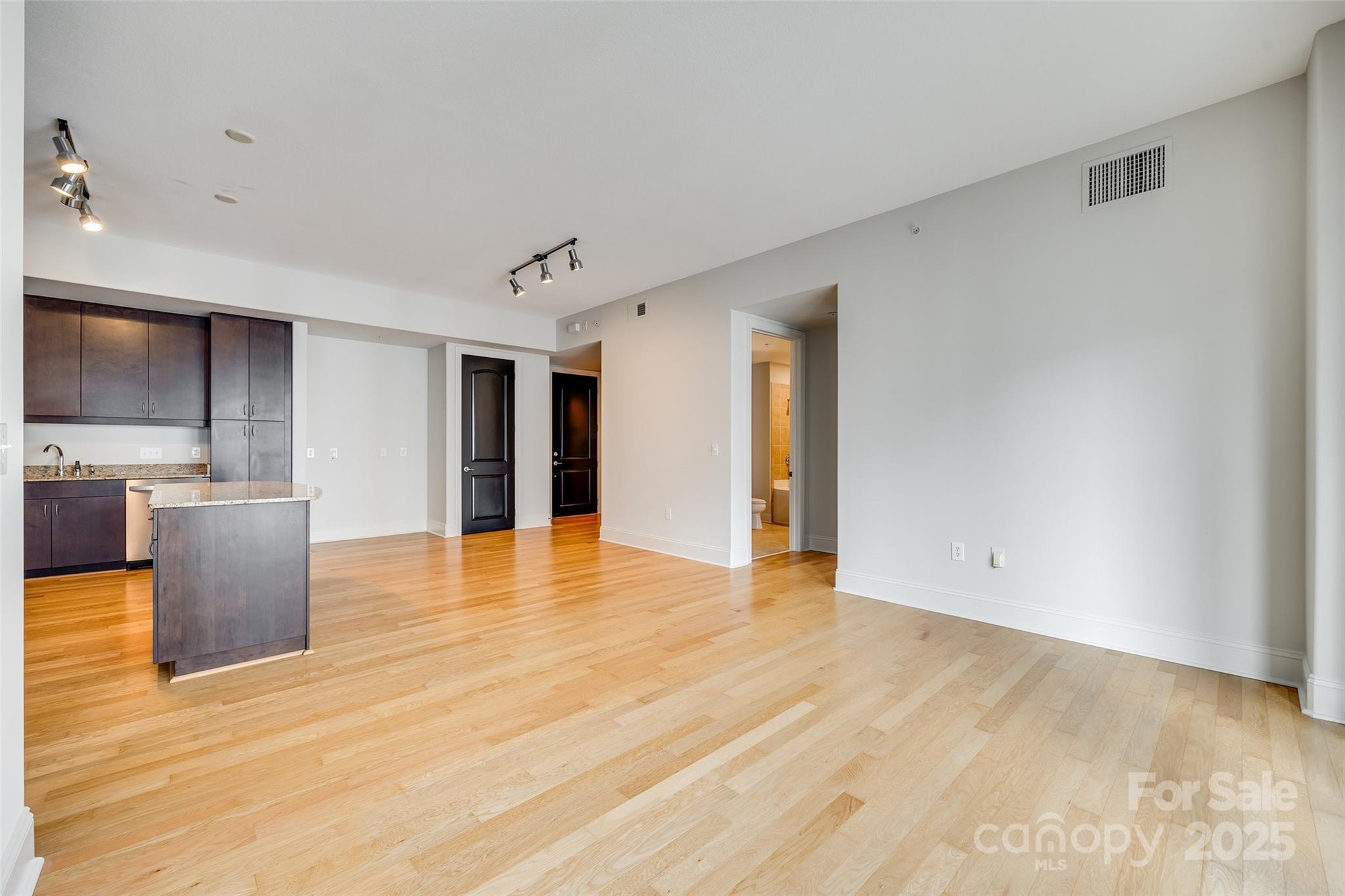 Piedmont Row - Residential