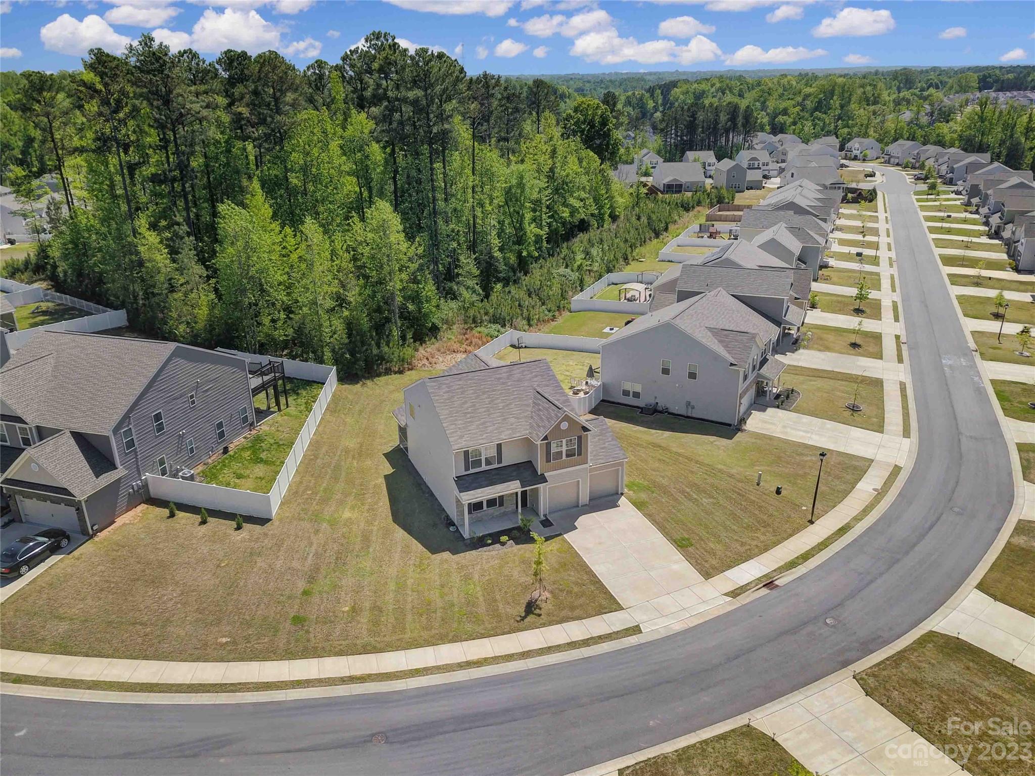 Austen Lakes - Residential