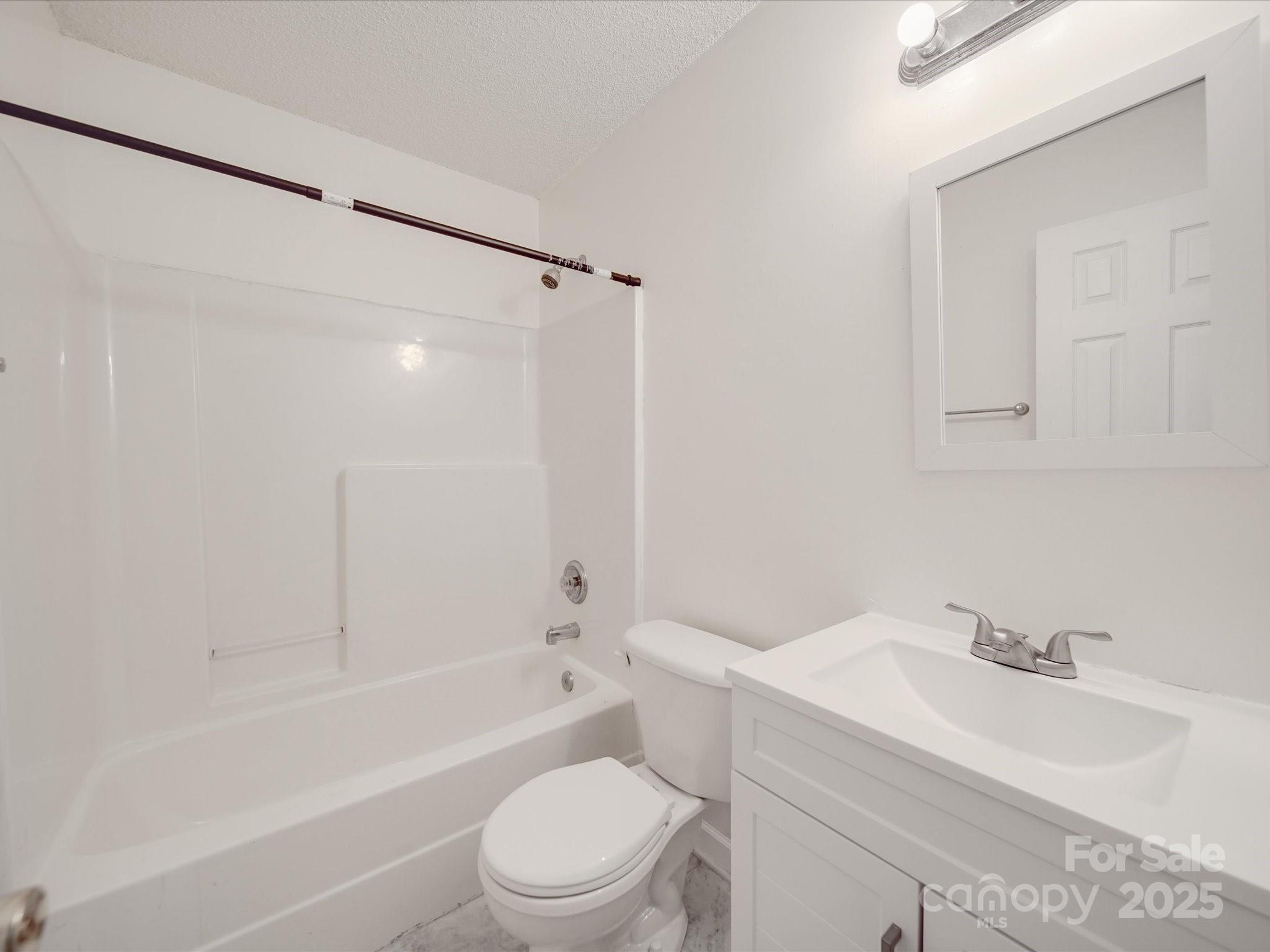 Avery Lake - Residential