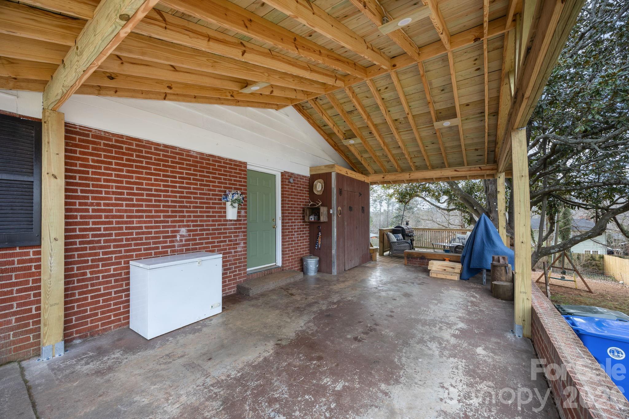 Hillcrest - Residential
