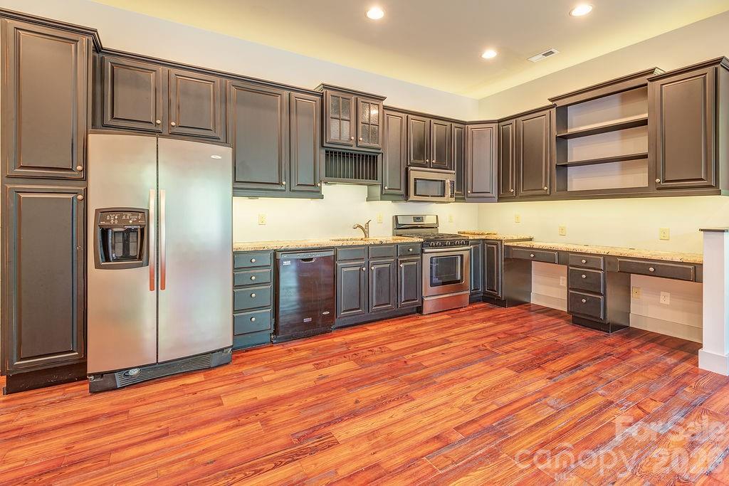 Skytop Farm - Residential