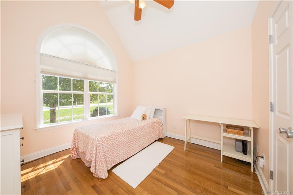 Henrys Orchard - Residential