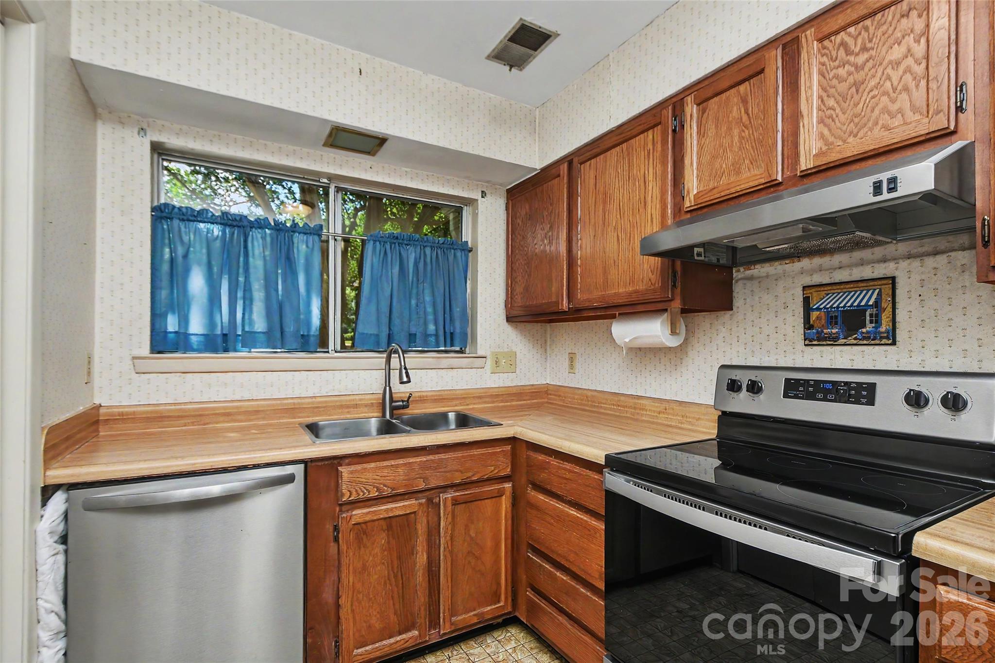 Sardis Cove - Residential