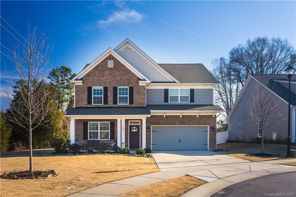 Move in ready home in Clover School District.  PRIVATE culdesac lot w/side & rear nature trail. Gourmet kitchen w/ hardwoods, stainless double oven, upgraded dishwasher & subway tile.  Spacious great room w/ bumpout, gas fireplace, hardwoods,  open to kitchen. Granite in kitchen & baths. Jack& jill bath w/dual sinks connecting 2 spacious bedrooms w/ additional bath for 5th bedroom. Owners suite w/ sitting room and oversized walk in closet. Upgraded paint/trim. Prime lot in community, must see.