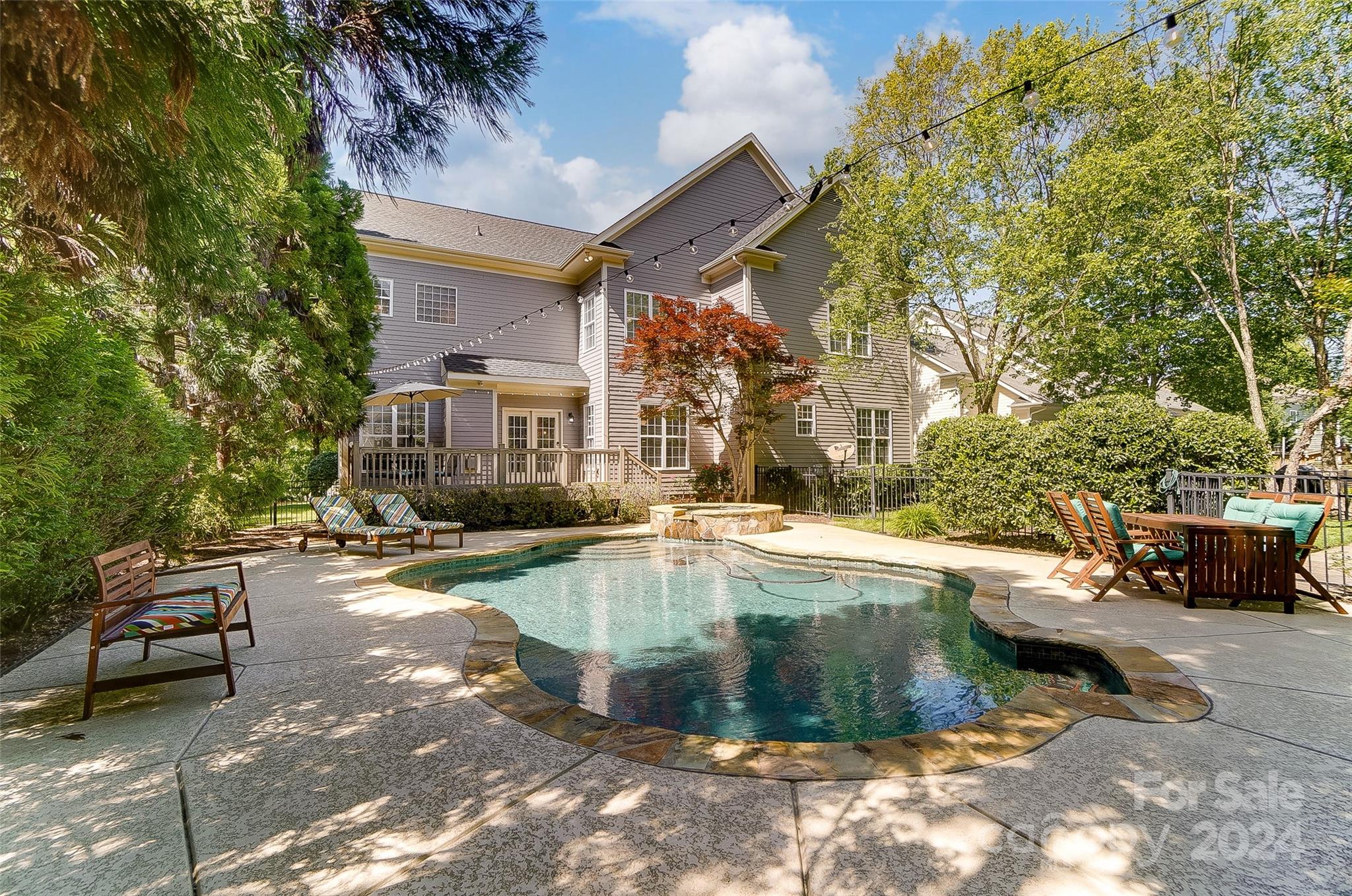 Lakeshore - Residential