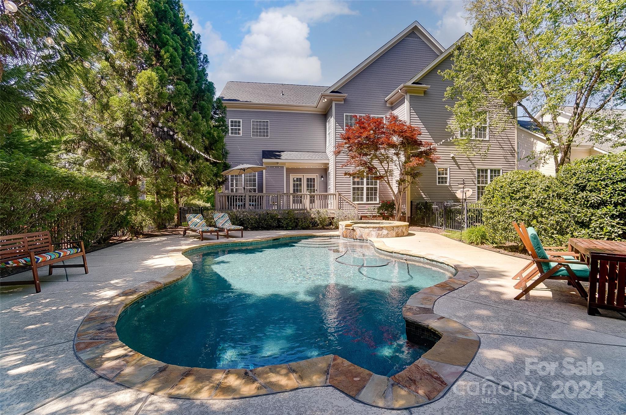 Lakeshore - Residential