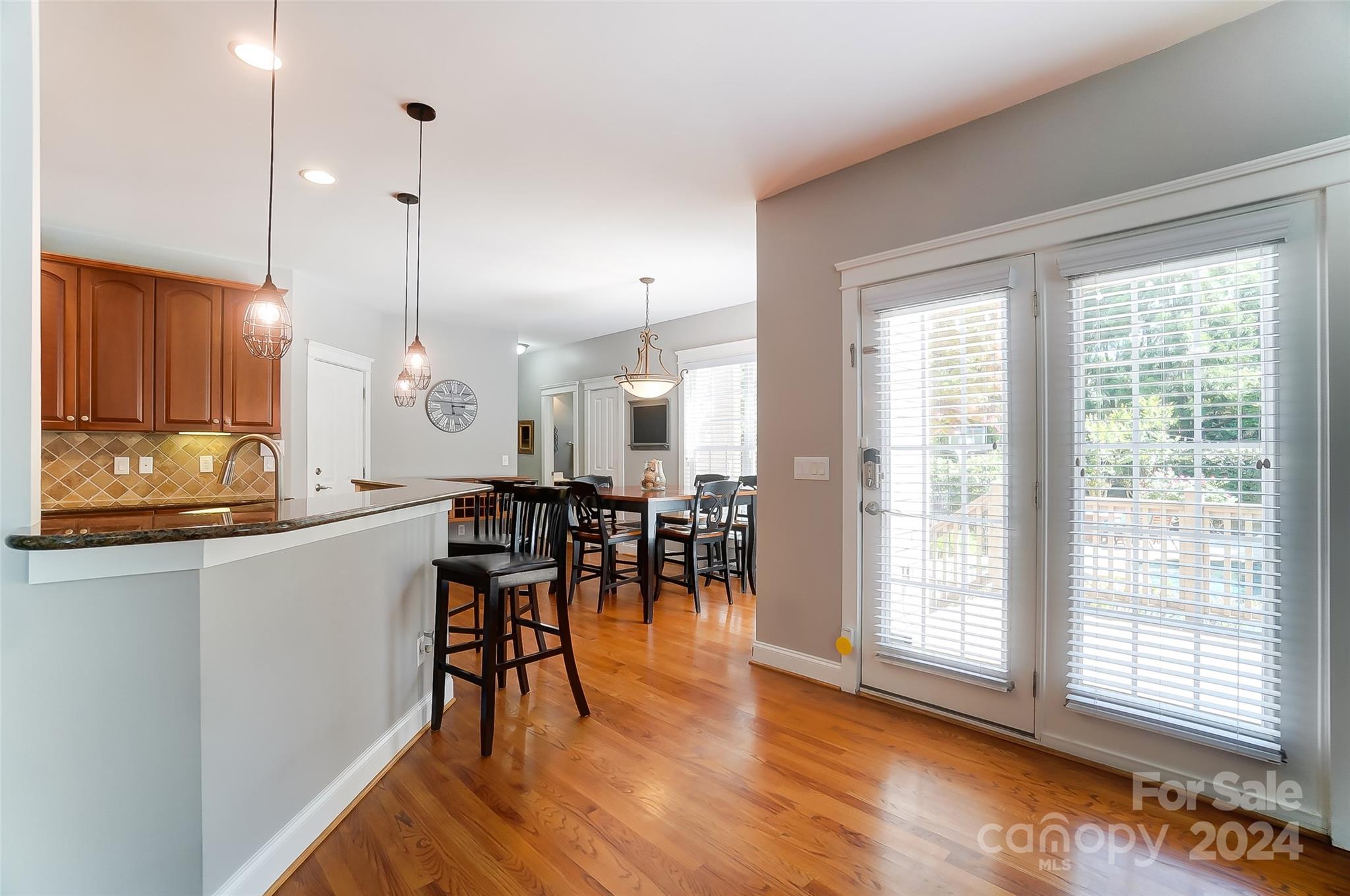 Lakeshore - Residential