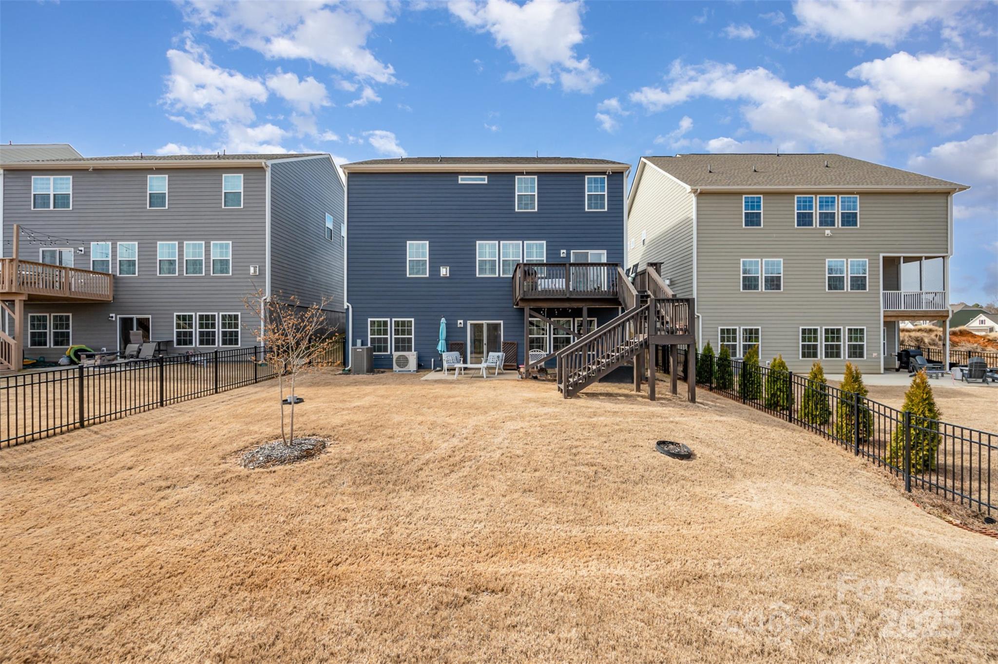 Elizabeth - Residential