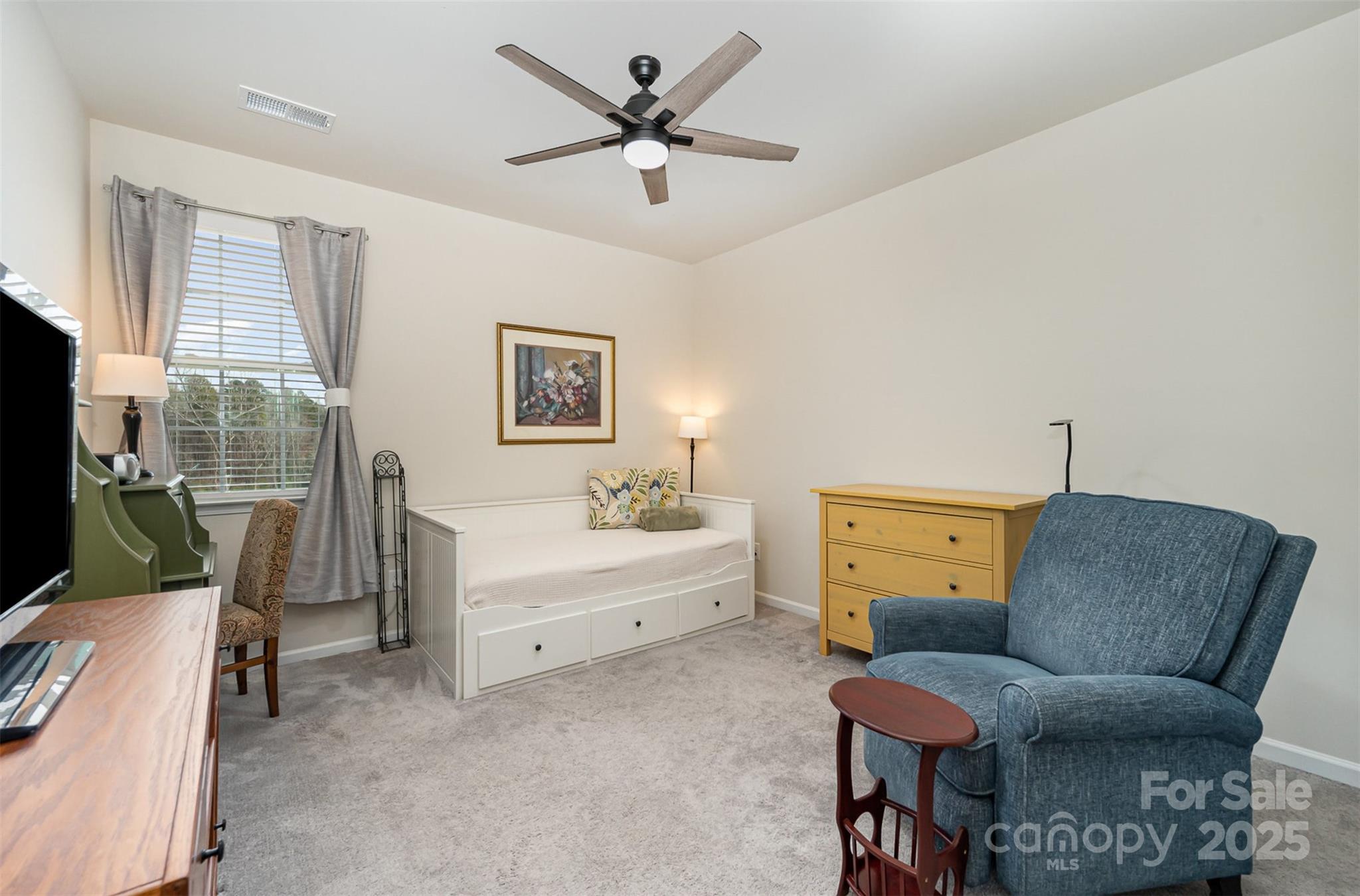 Elizabeth - Residential