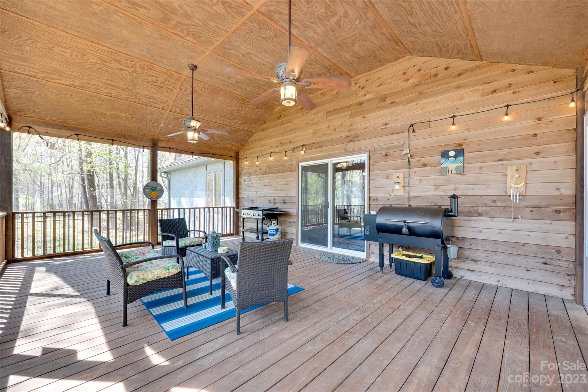 Walnut Crest - Residential