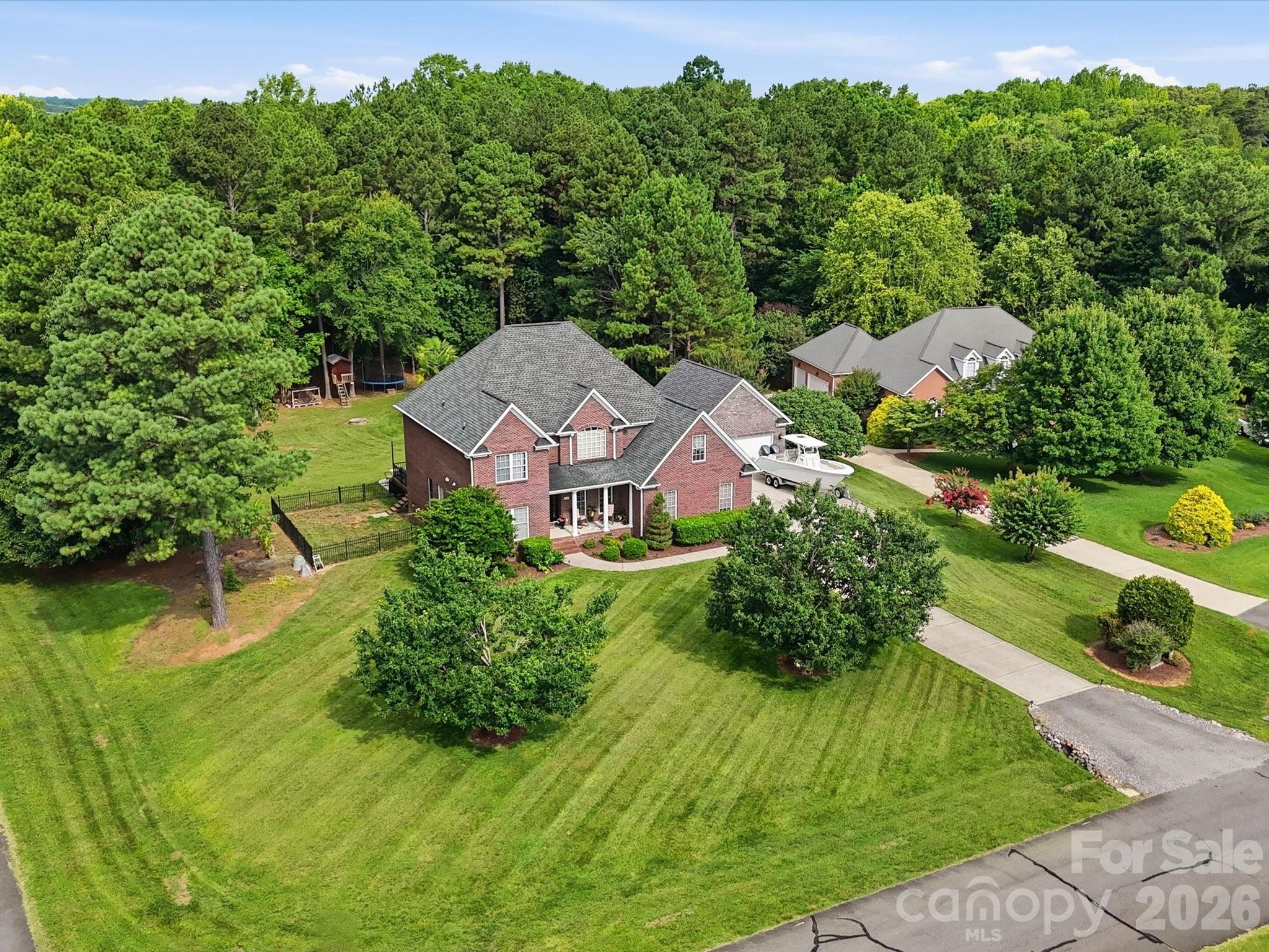 Tioga Pointe - Residential