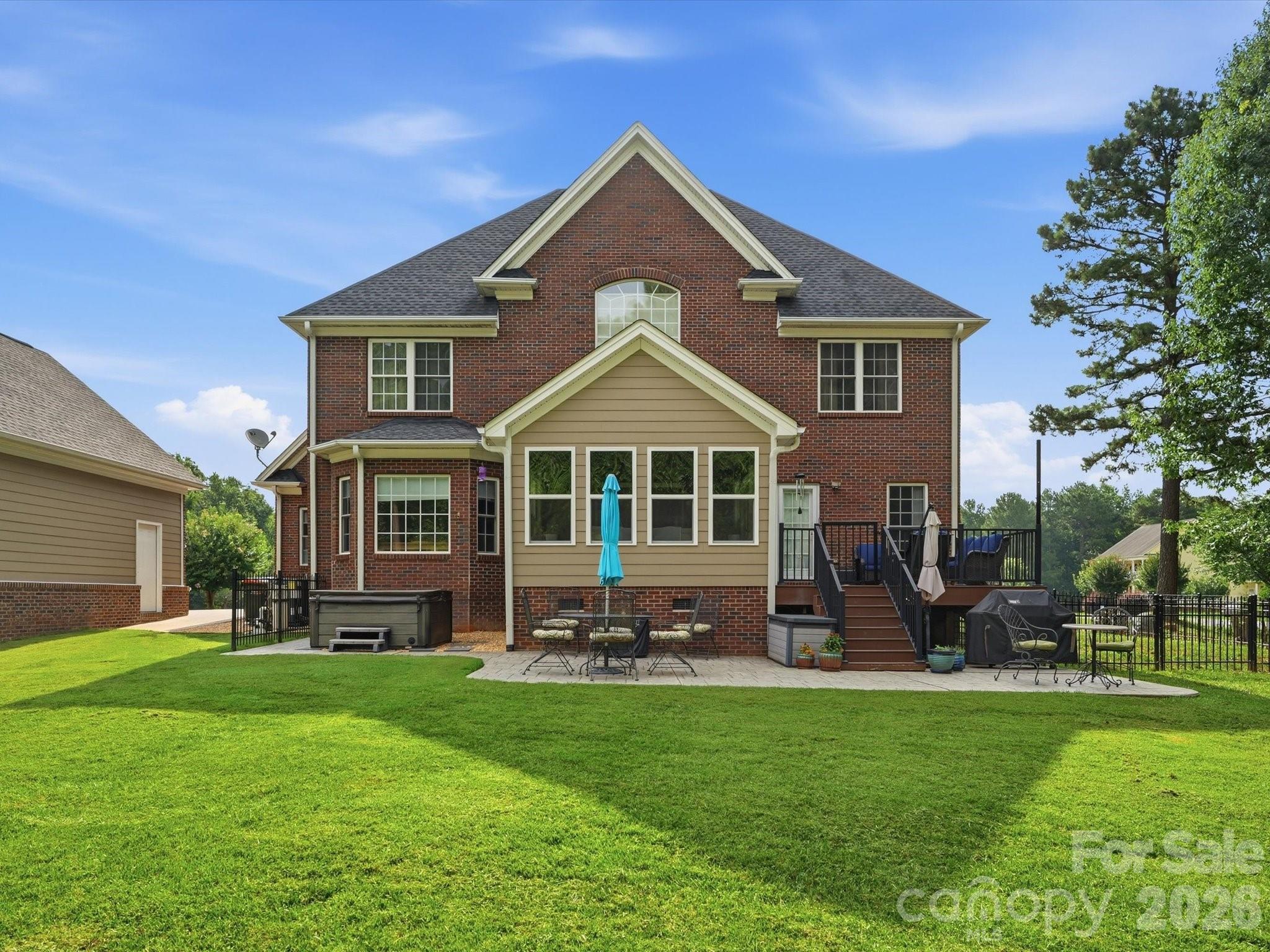 Tioga Pointe - Residential