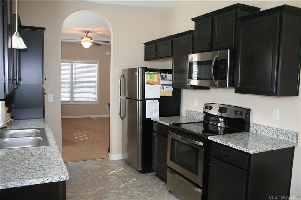 Makayla at Huntington - Residential
