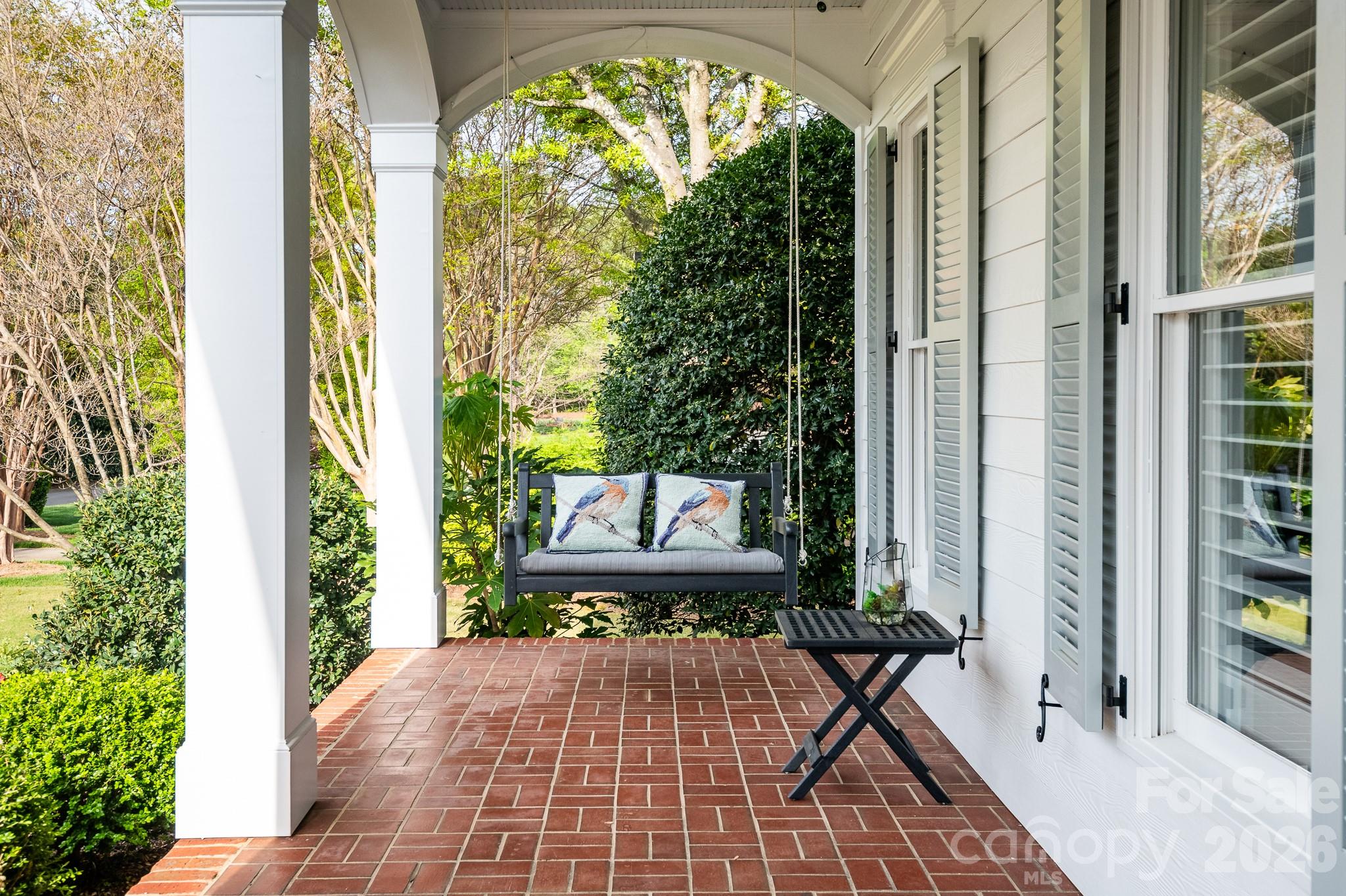 The Peninsula - Residential