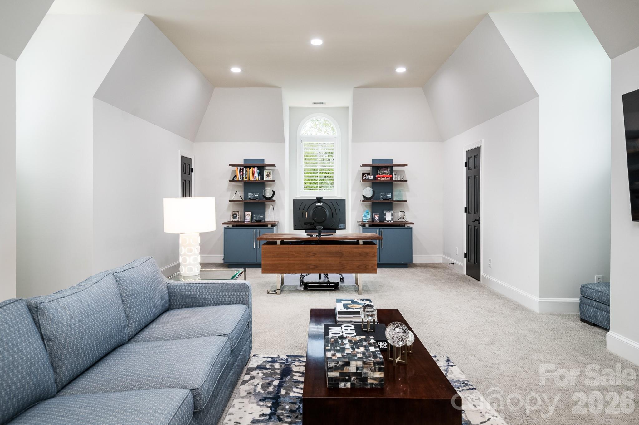 The Peninsula - Residential