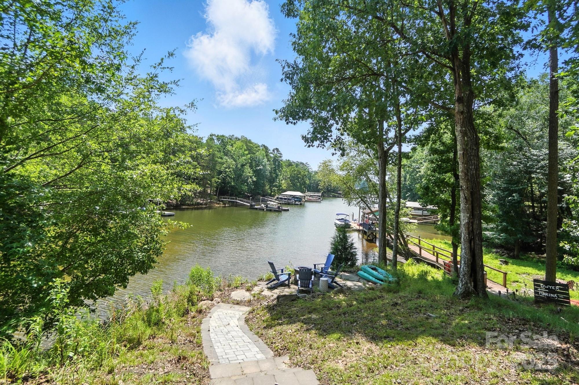 Tega Cay - Residential