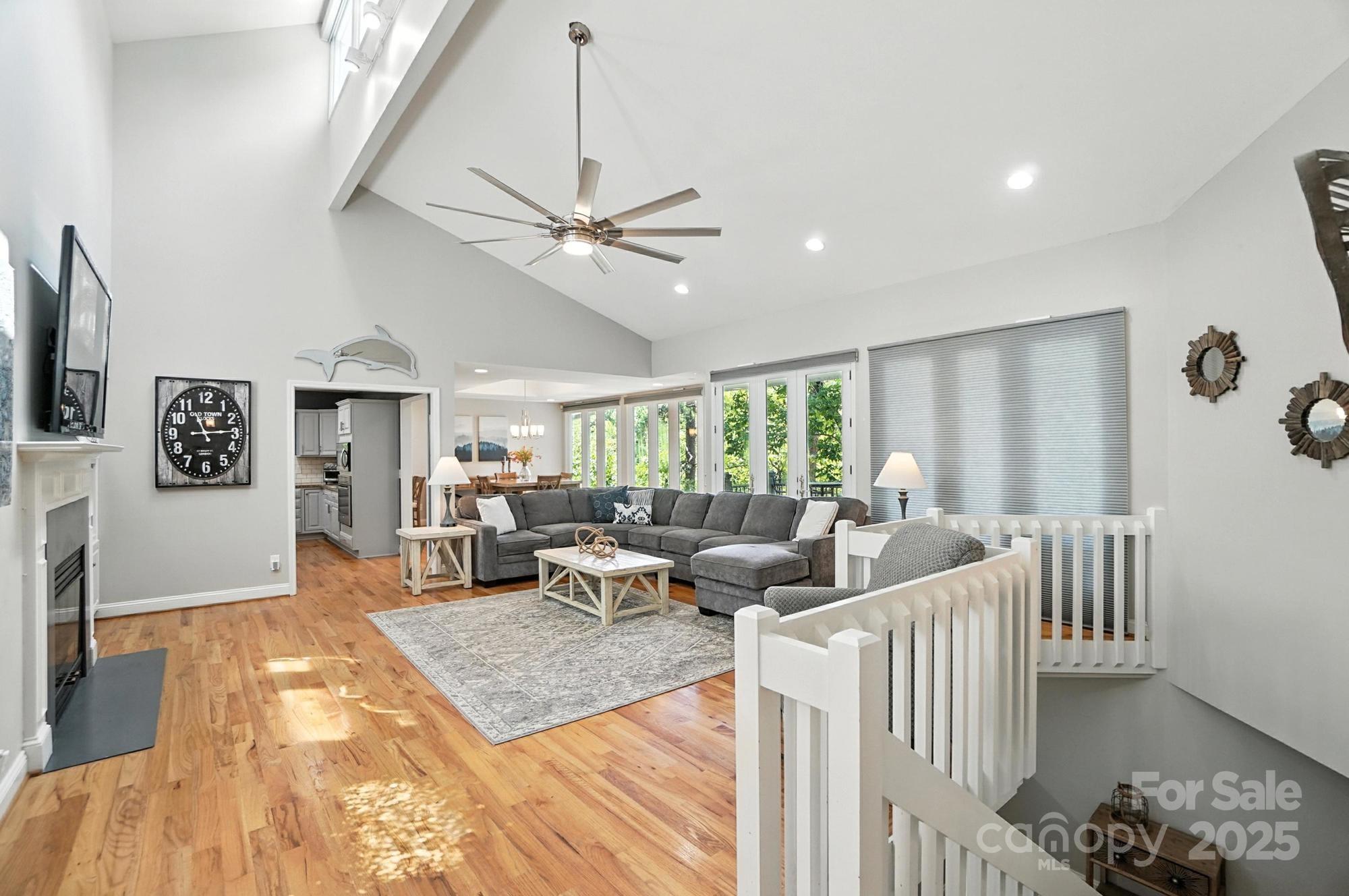 Tega Cay - Residential