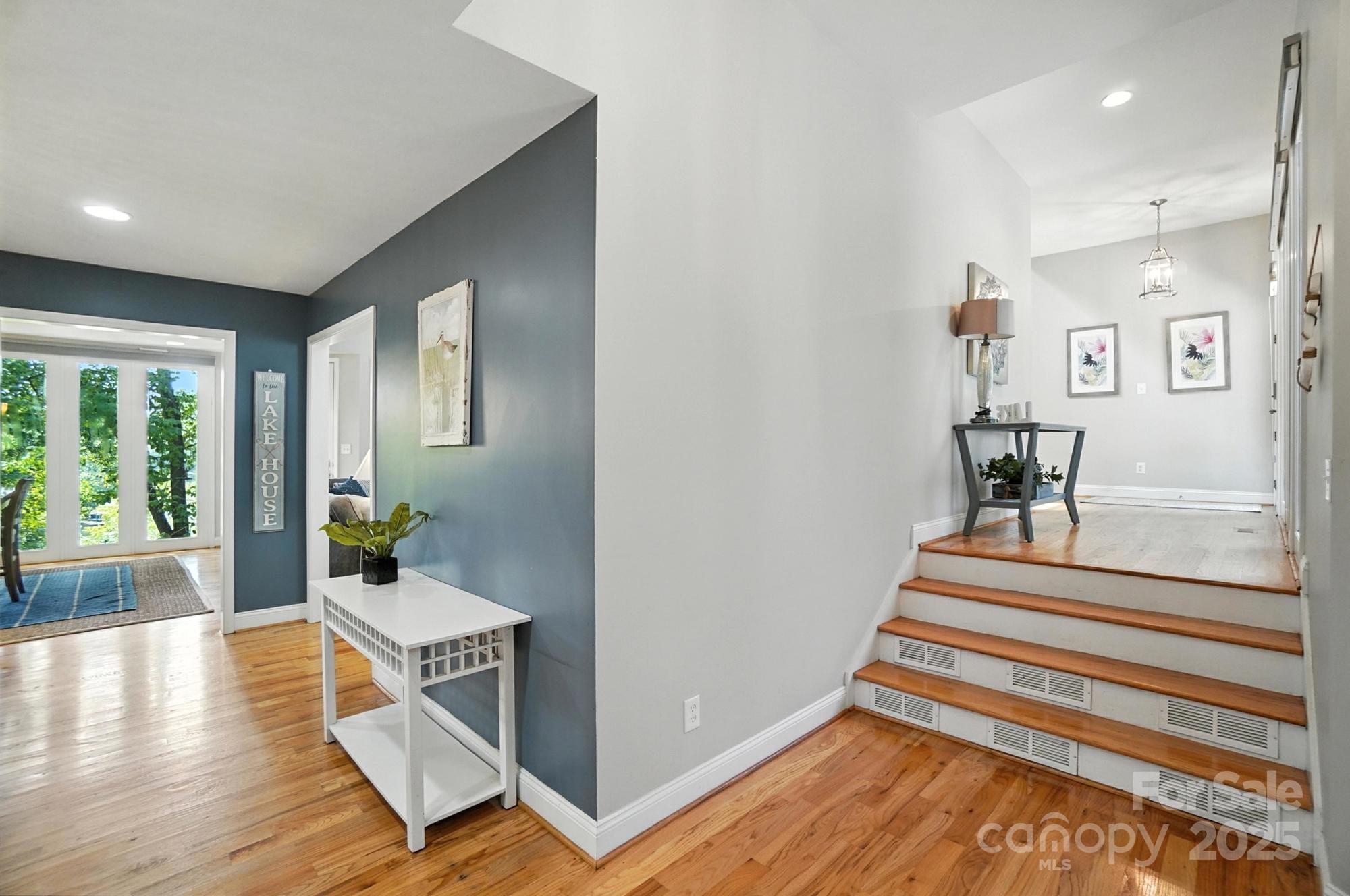 Tega Cay - Residential