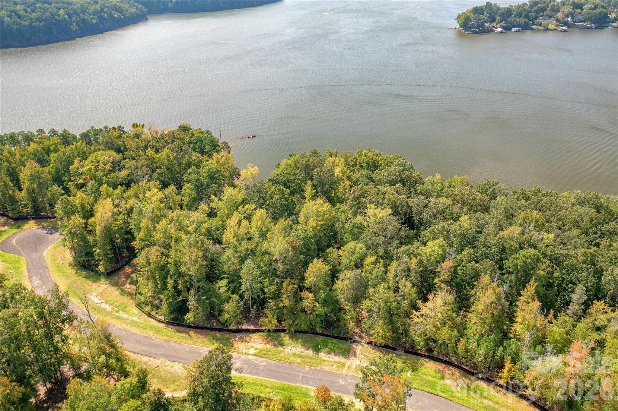 McLean - South Shore - Land