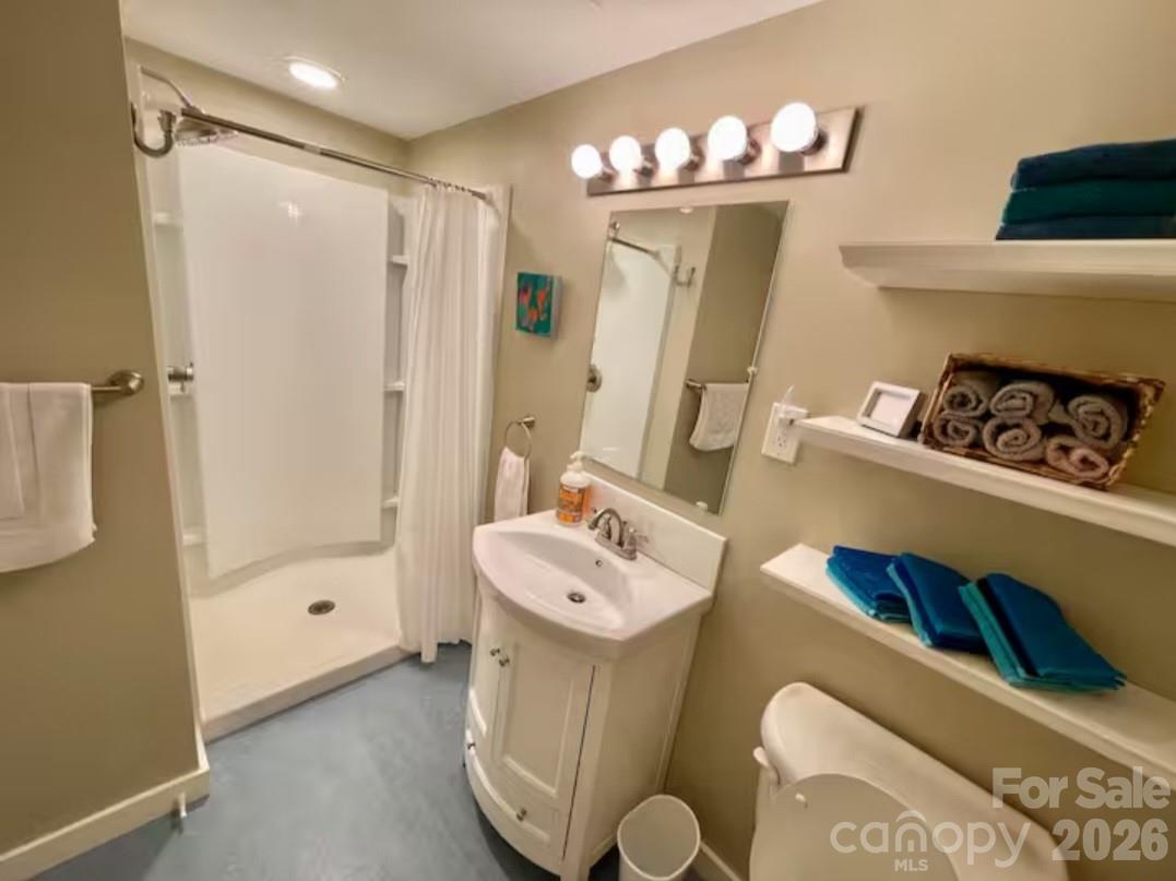 Haw Creek - Residential Income