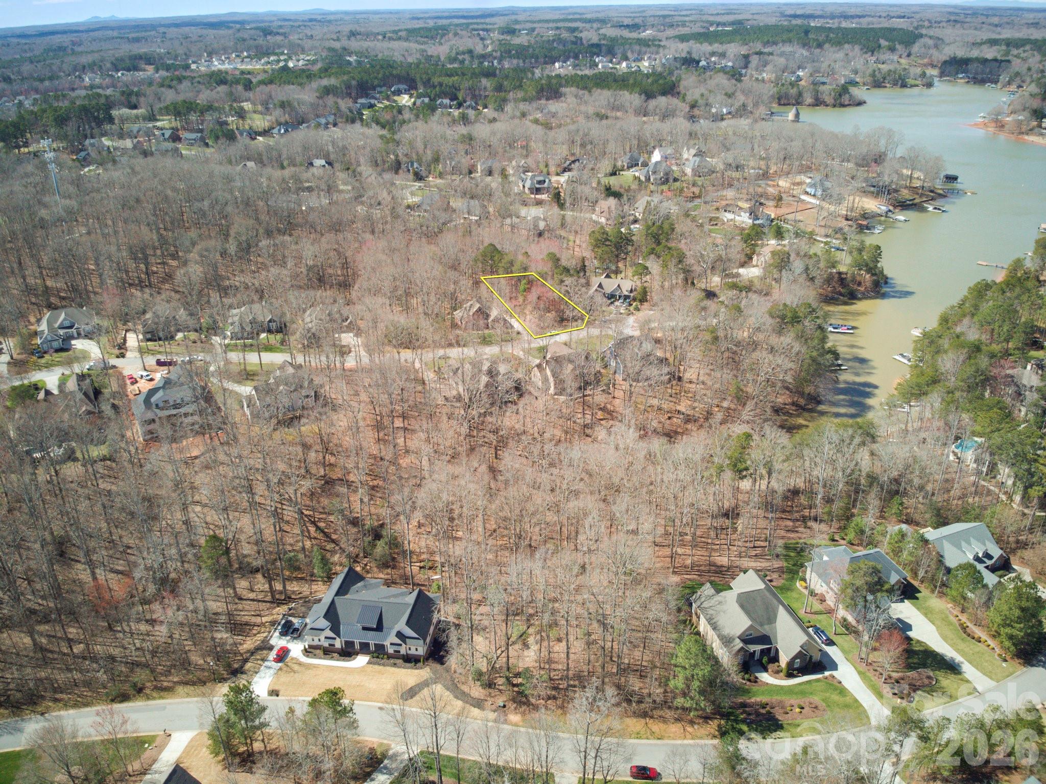 Lakewood - Land